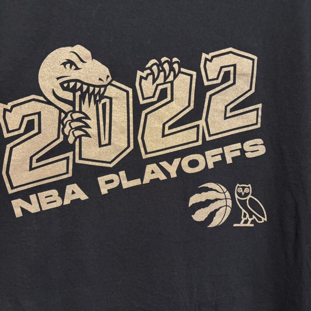NBA × October's Very Own OVO Toronto Raptors NBA Playoffs 2022 Long Sleeve T-Shirt Size US XL / EU 56 / 4 - 4 Thumbnail