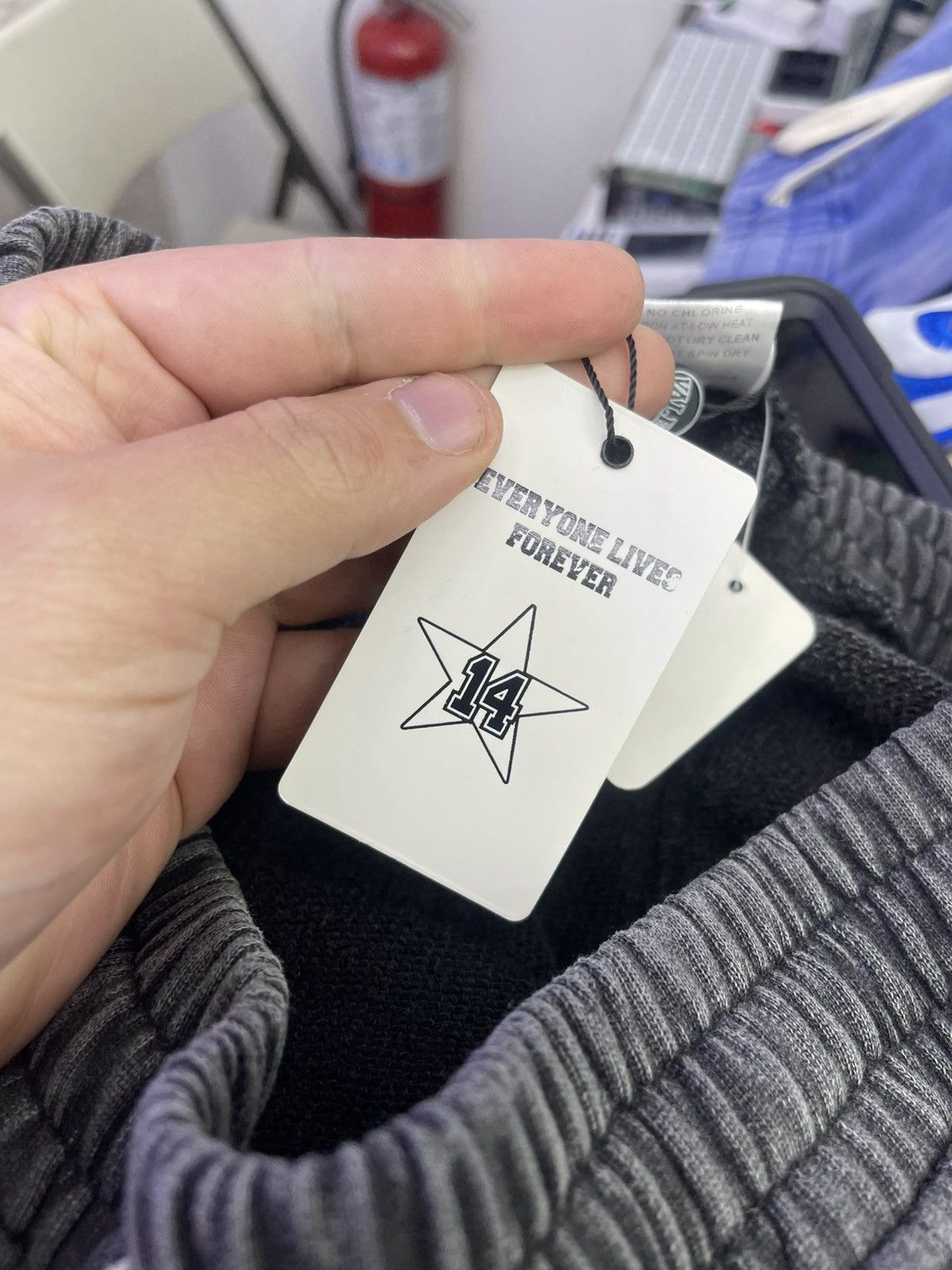 Vale Vale lives “Midnight” Sweatpants (black) Size US 28 / EU 44 - 5 Thumbnail
