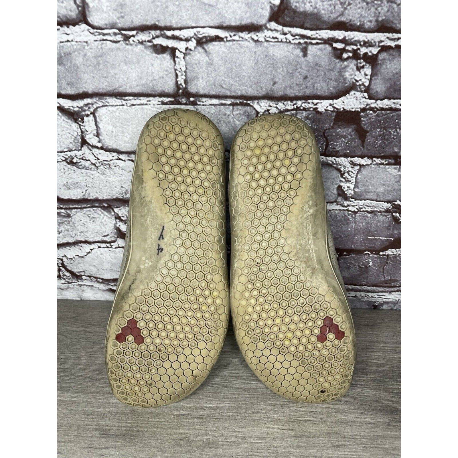 Other Vivobarefoot Primus Lux Gray Leather Lace Athletic Shoes Wom Size US 10 / IT 40 - 19 Thumbnail