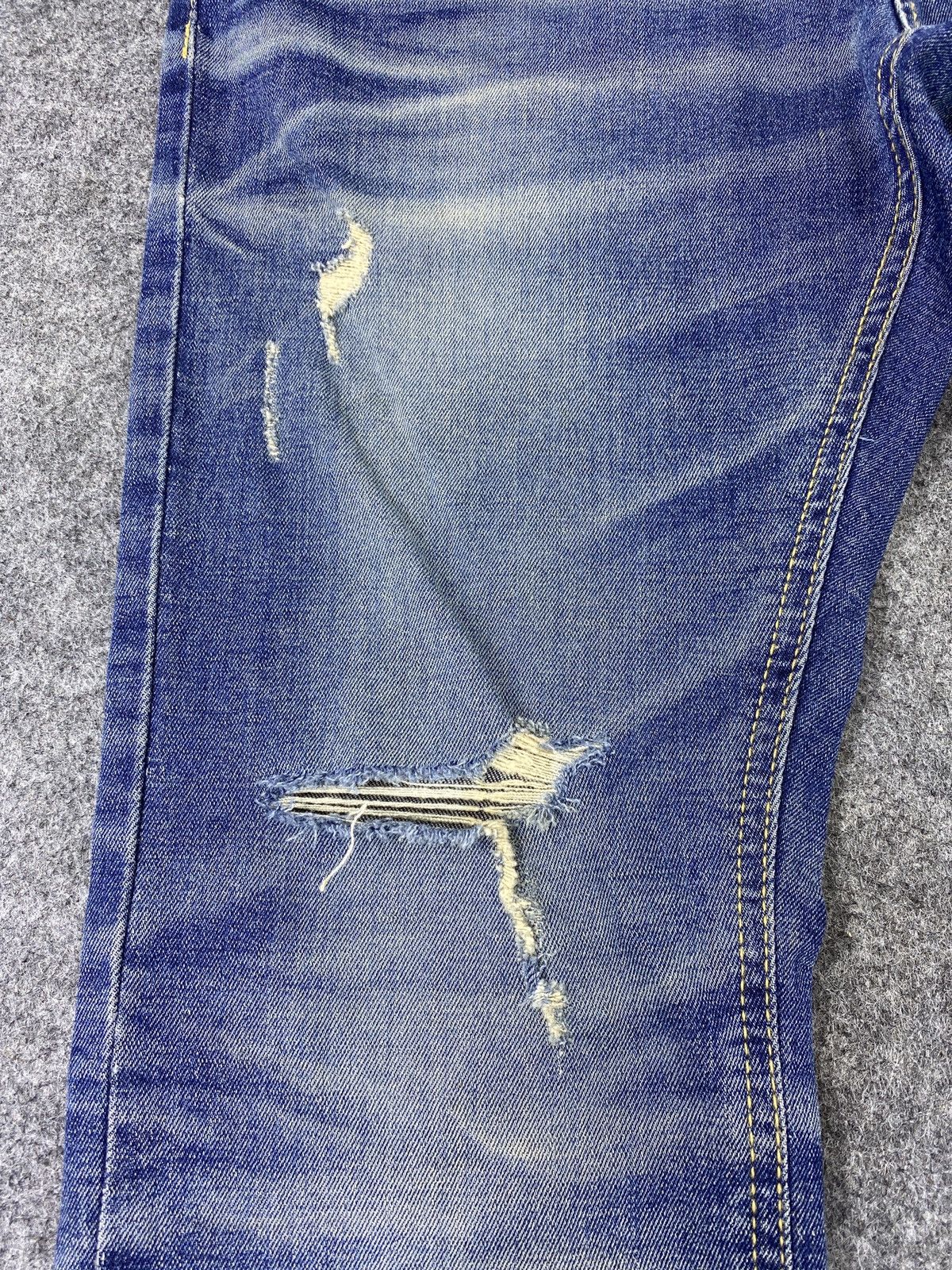 Japanese Brand Japanese Brand DPSR Distressed Blue Wash Denim - J1080 Size US 32 / EU 48 - 4 Thumbnail