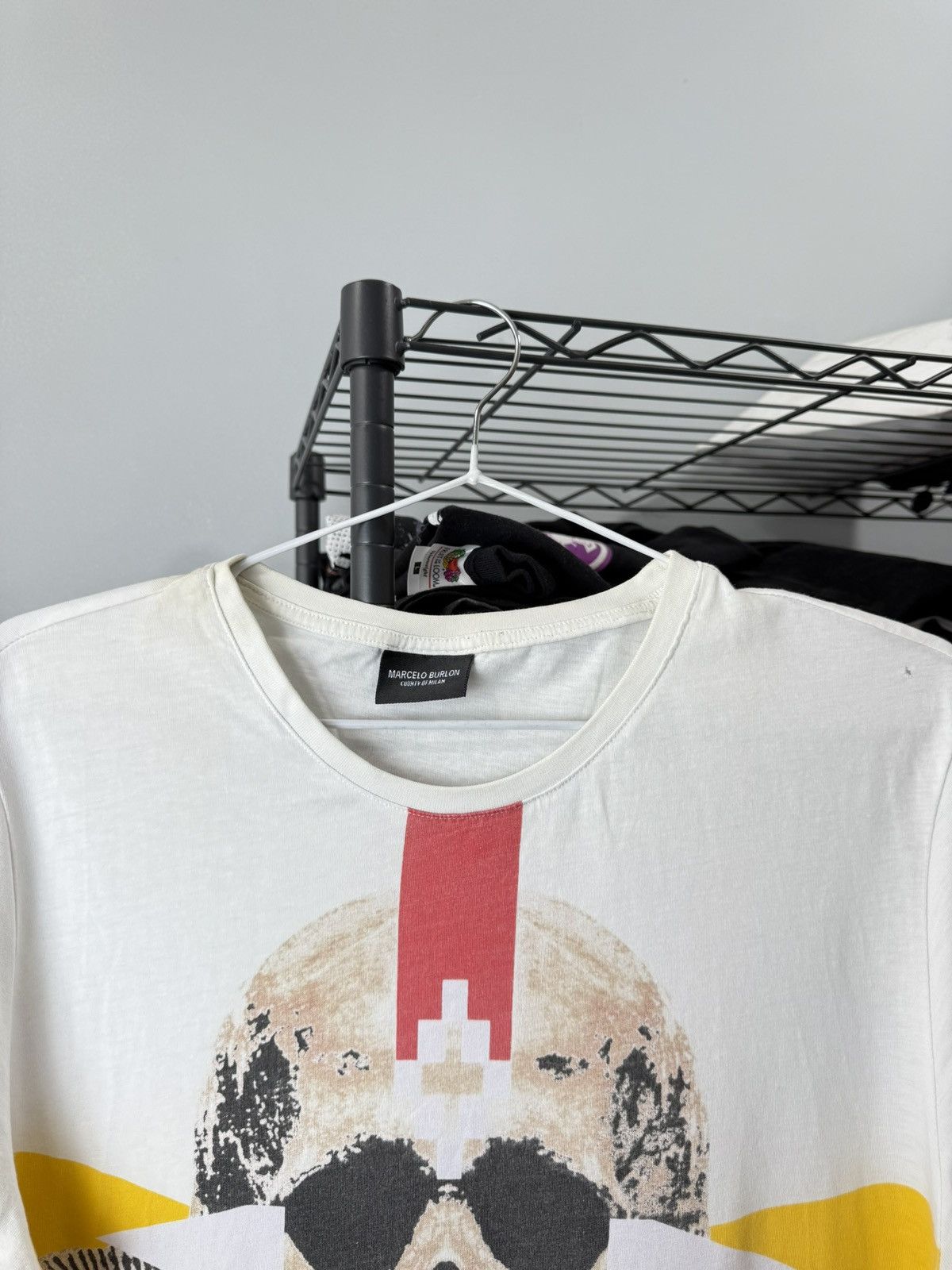 Marcelo Burlon Vintage Marcelo Burlon Scull Abstract Print T Shirt Size US M / EU 48-50 / 2 - 2 Thumbnail