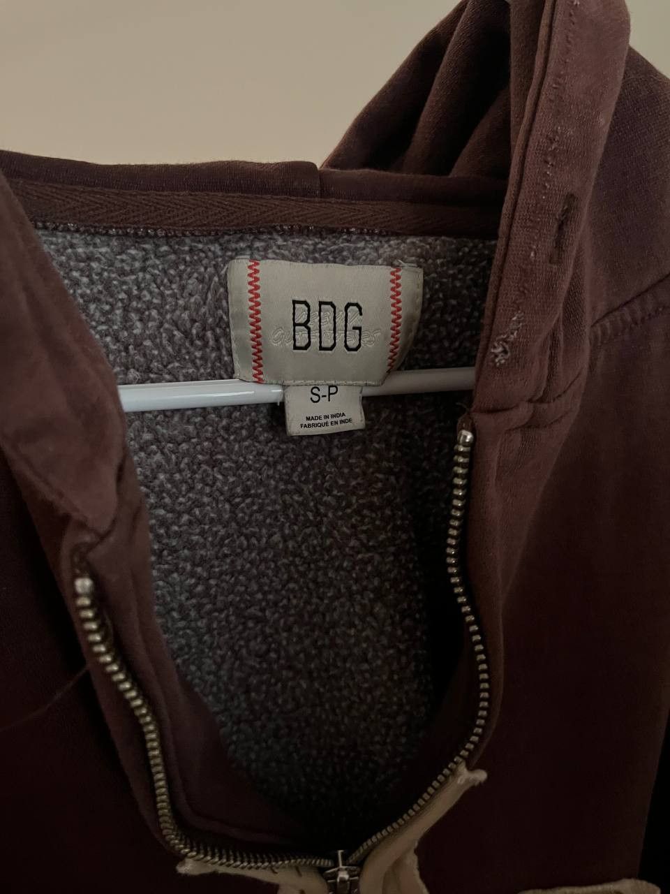 Urban Outfitters Brown Zip-Up Hoodie with Star Patch Size XL / US 12-14 / IT 48-50 - 3 Thumbnail