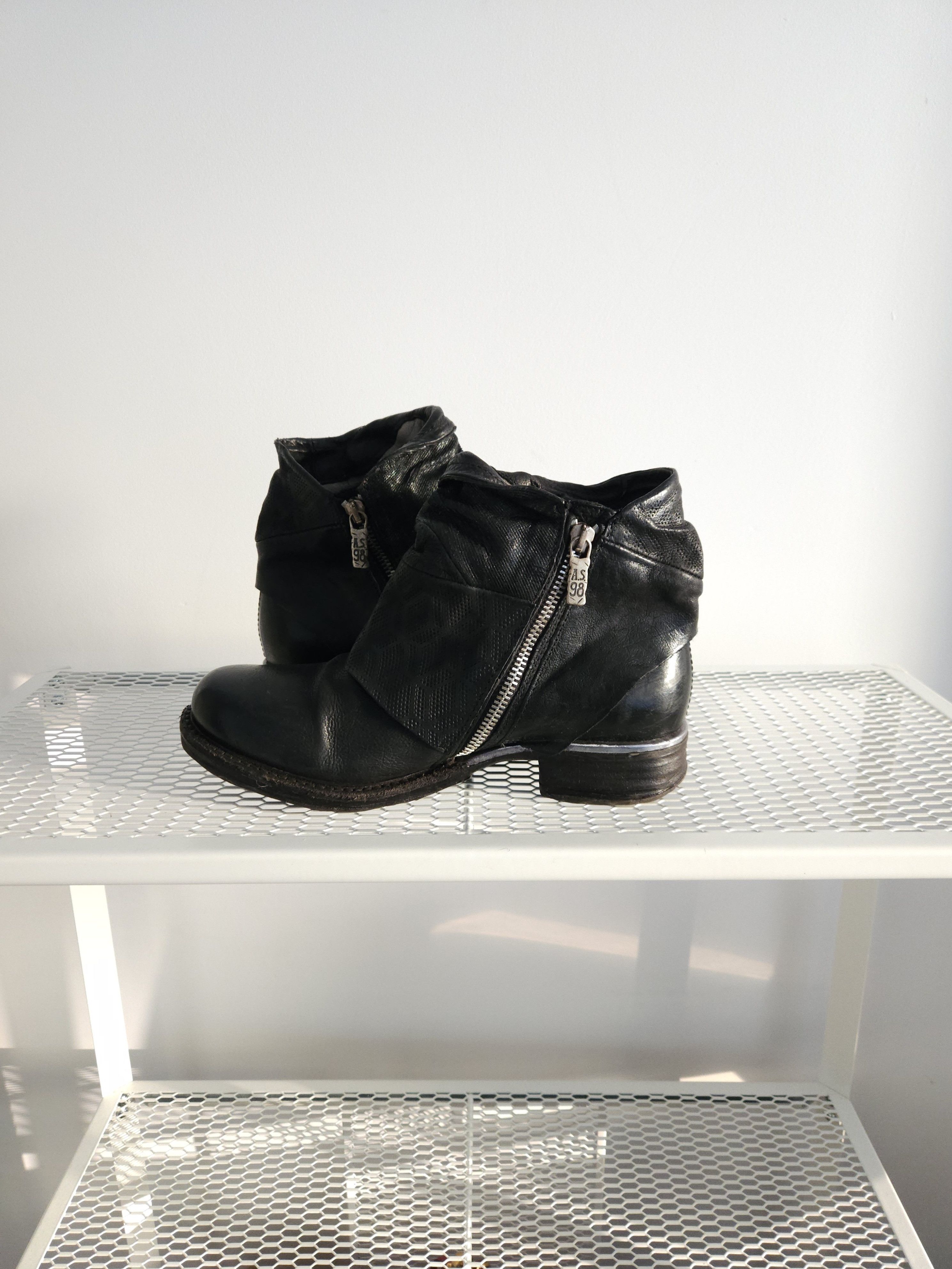A.S.98 Archive AS98 black layered leather side zip ankle boots Size US 7 / IT 37 - 10 Thumbnail