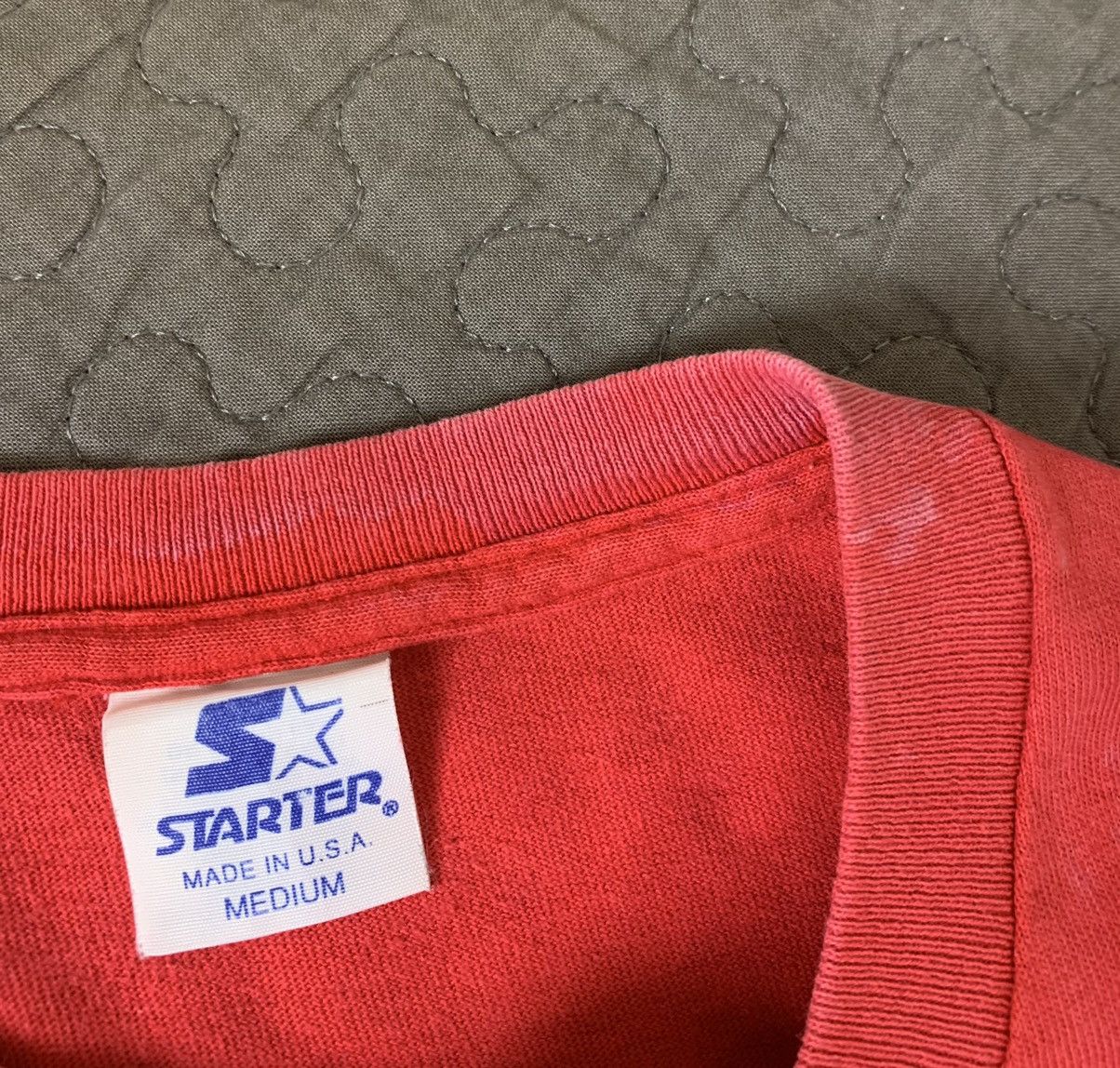 NBA × Starter × Vintage Vintage Chicago Bulls Starter Single Stitch Faded T-shirt Size US M / EU 48-50 / 2 - 3 Thumbnail