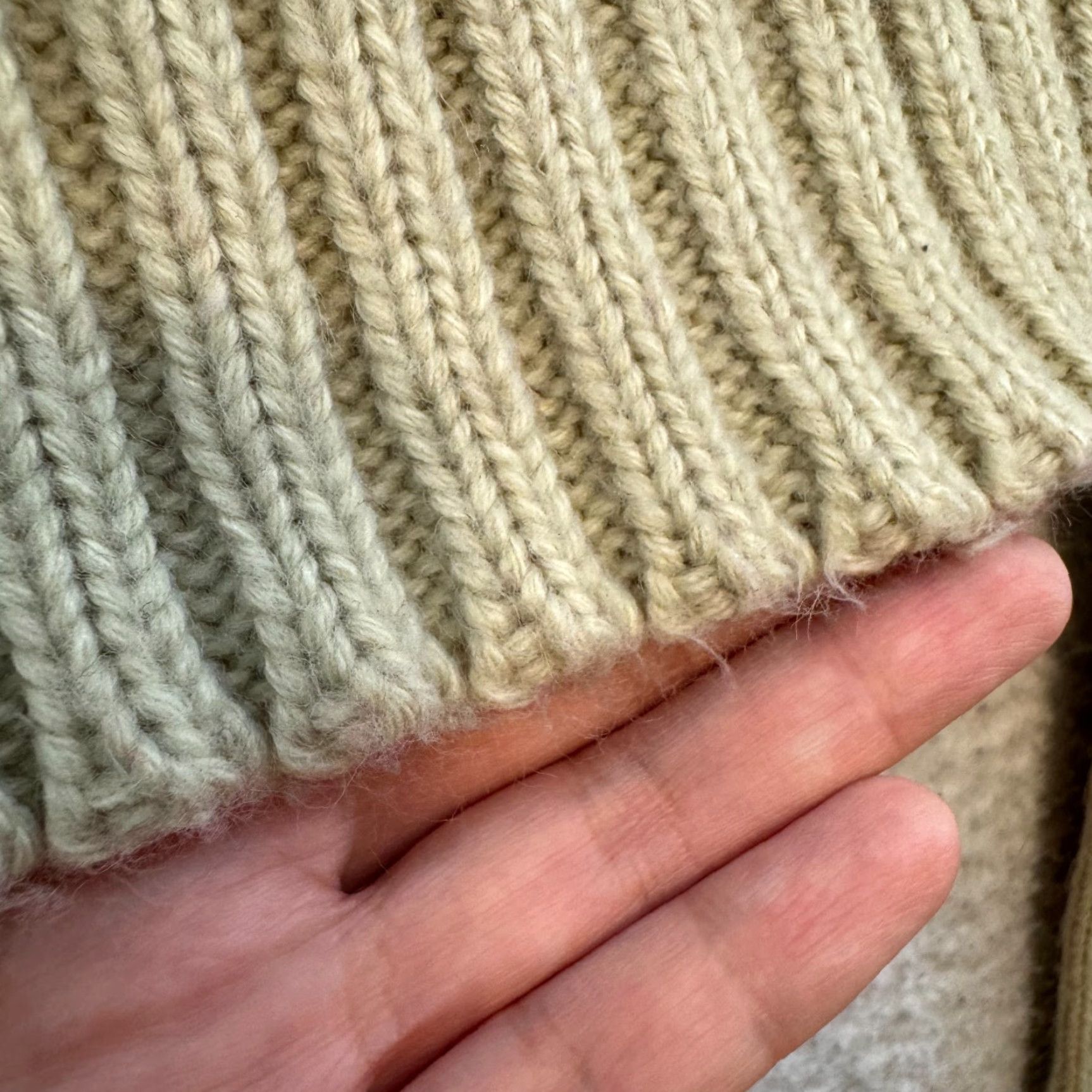 Vintage VINTAGE Y2K Crop Sweater Hoodie Large L Beige Cable Knit Boho Grunge No Boundaries Shirt Womens Size L / US 10 / IT 46 - 7 Thumbnail