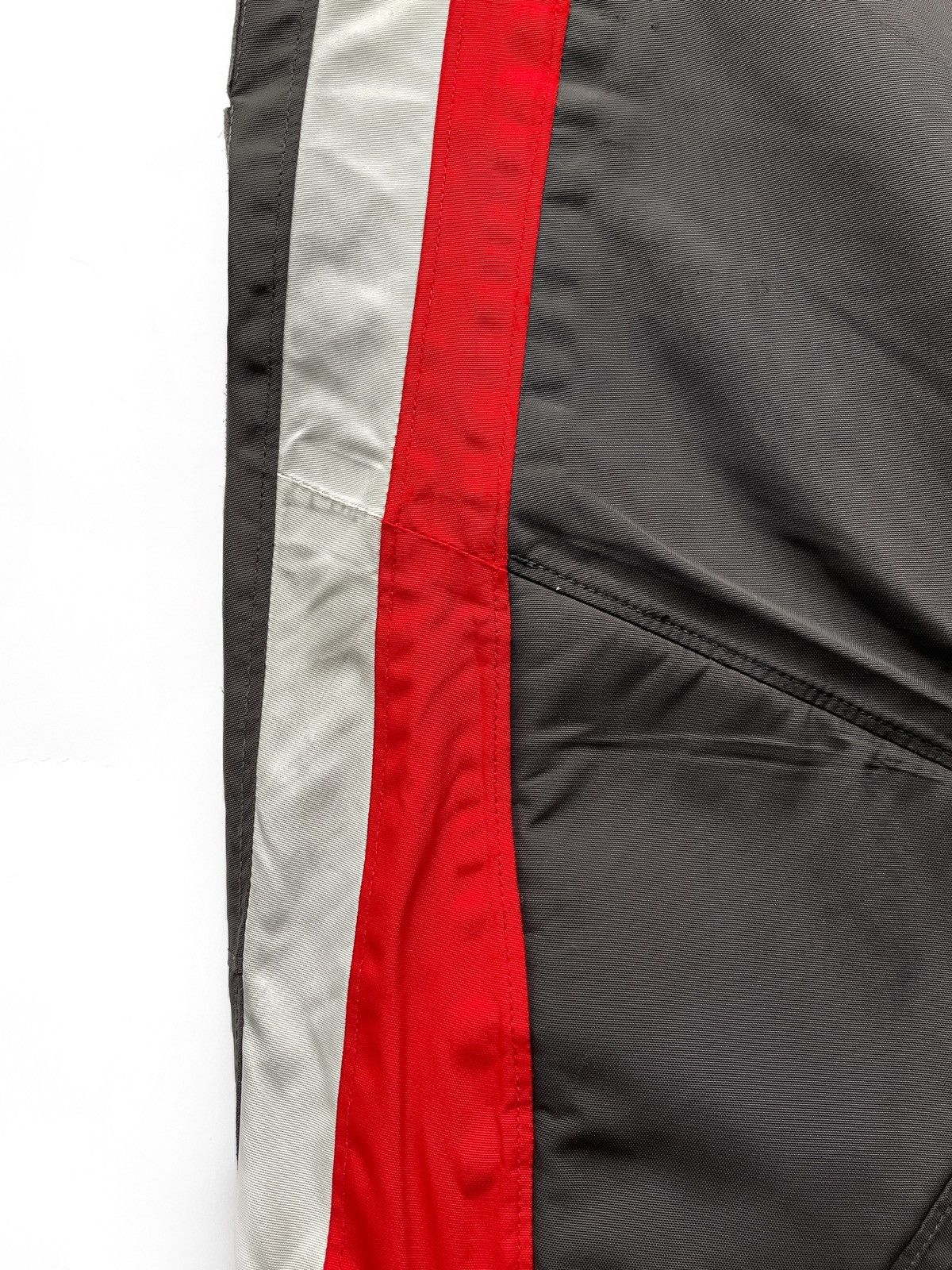 Dainese Dainese Ski Snowboard Pants Gray Red White Vintage Gorcope Size US 31 - 18 Thumbnail