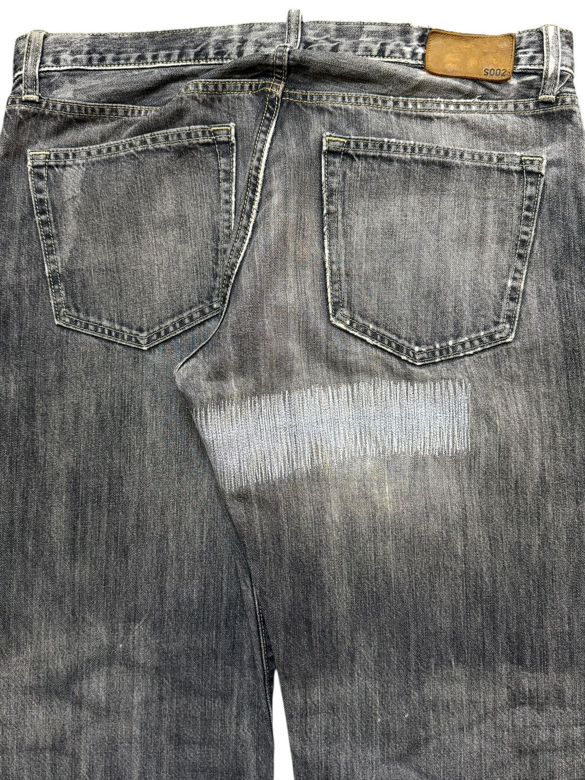 Uniqlo Vintage Y2K Japanese Uniqlo Faded Wash Whiskers Relaxed Fits Size US 35 - 5 Thumbnail