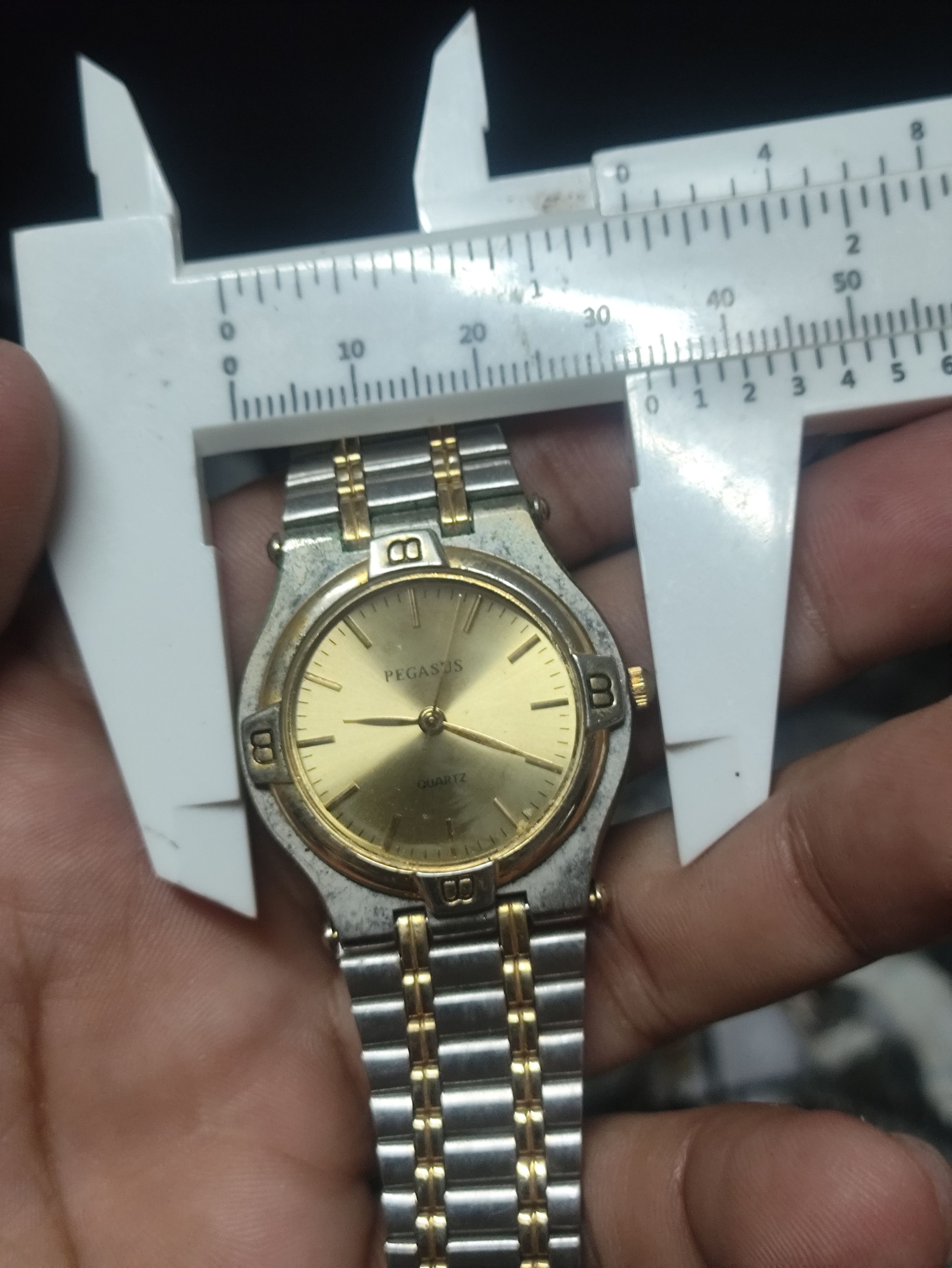 Vintage PEGASUS Vintage Watch,QUARTZ JAPAN ENGINE. Authentic design Size ONE SIZE - 2 Thumbnail