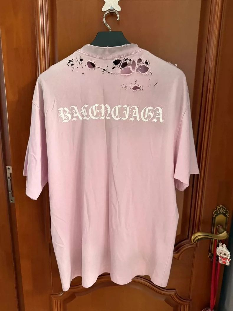 Balenciaga Balenciaga Pink Destroy Short Sleeve Size M Size US M / EU 48-50 / 2 - 2 Thumbnail