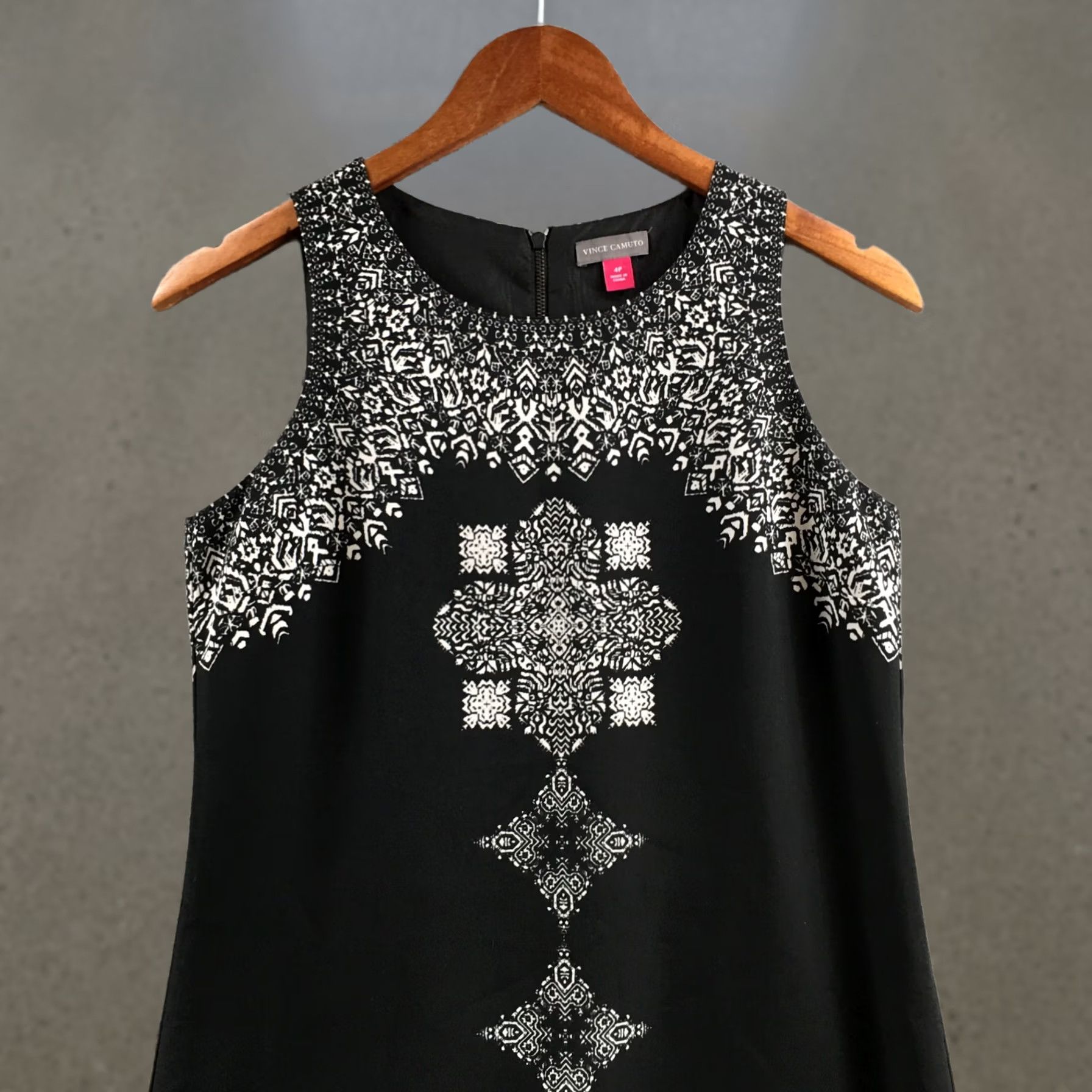 Vince Camuto Vince Camuto Dress Womens 4P Black White Geometric Print Sleeveless Sheath Top Size S / US 4 / IT 40 - 1 Thumbnail