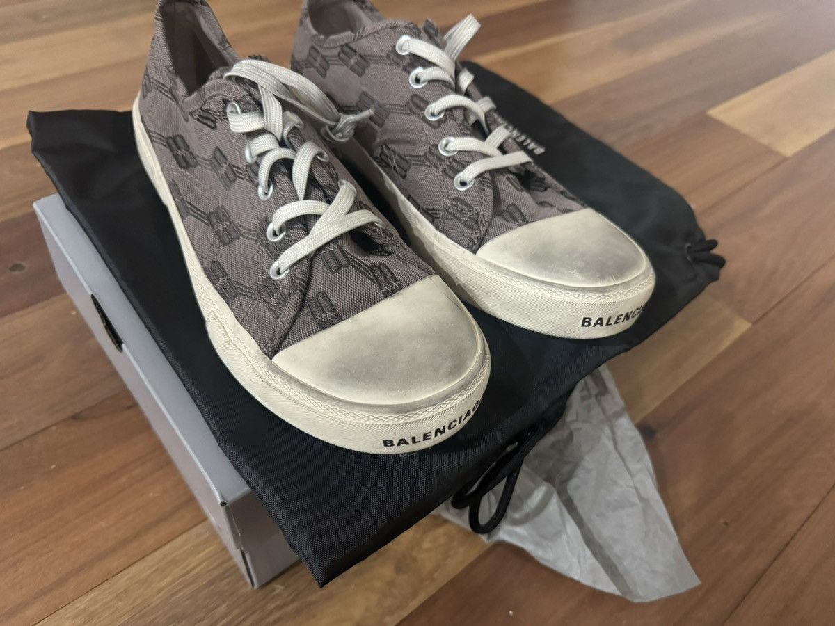Balenciaga Balenciaga Paris low top monogram sneakers Size US 10 / EU 43 - 7 Thumbnail