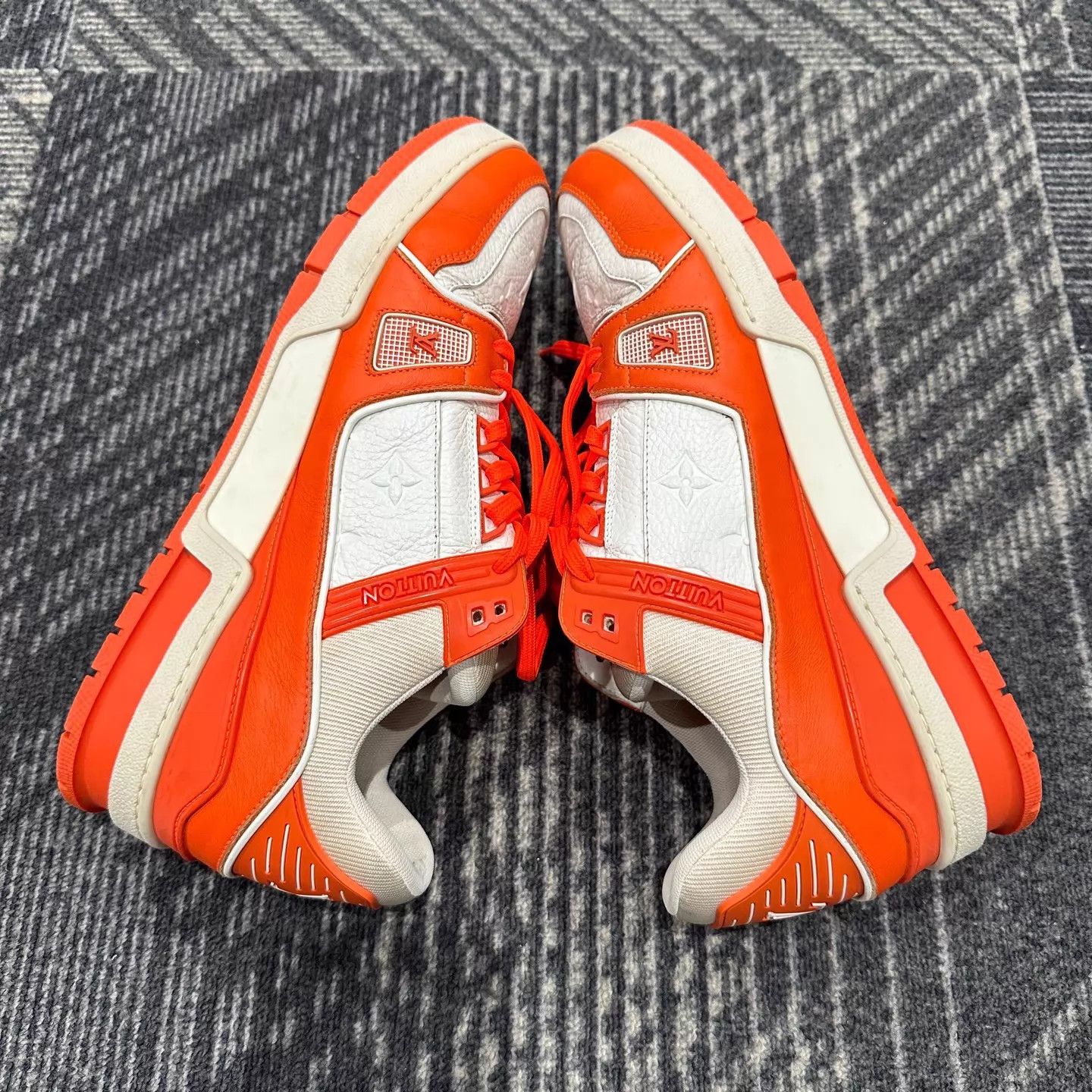 Louis Vuitton Louis Vuitton Trainer White Orange EUR 42 Size US 9 / EU 42 - 5 Thumbnail