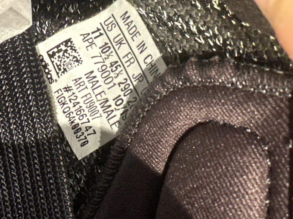 Yeezy Yeezy 350 Boost V2 Static Black Reflective DS OG Size 11 Size US 11 / EU 44 - 3 Thumbnail
