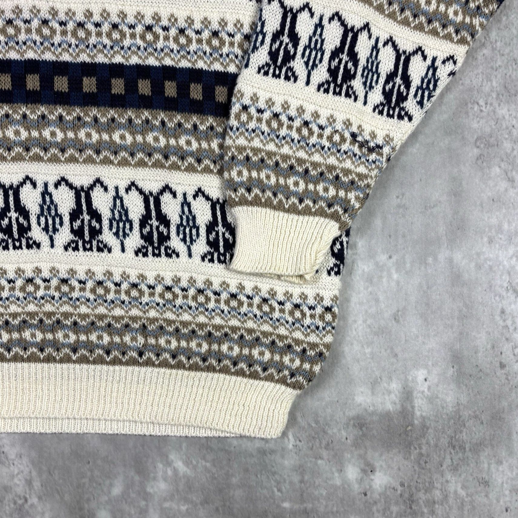 Vintage VINTAGE 501 Knit Sweater Geometric Striped 3D Knit Abstract Adult Large 90s Size US L / EU 52-54 / 3 - 7 Thumbnail