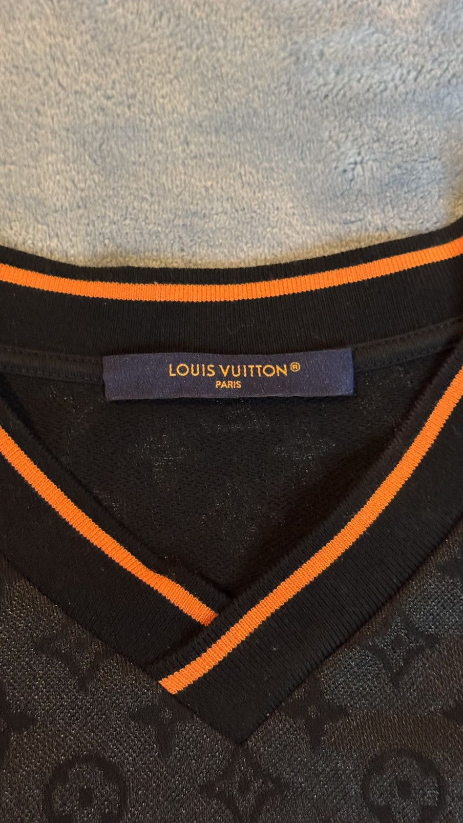 Louis Vuitton Louis Vuitton x Virgil Abloh Sporty V-Neck T-Shirt Size US S / EU 44-46 / 1 - 2 Thumbnail