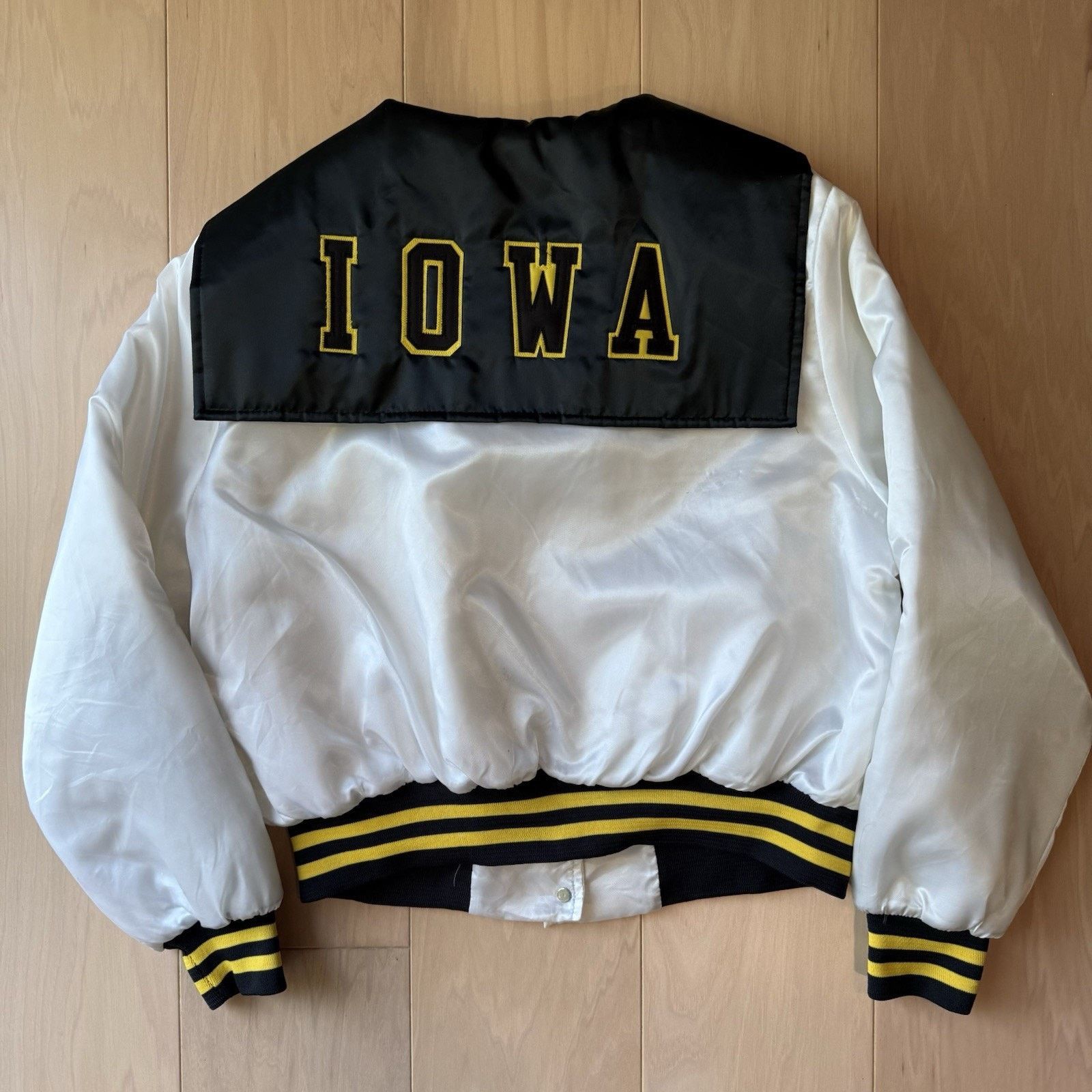 Chalk Line × Vintage Vintage Iowa Hawkeyes Jacket Women's XL White 80s Bomber Size XL / US 12-14 / IT 48-50 - 8 Thumbnail