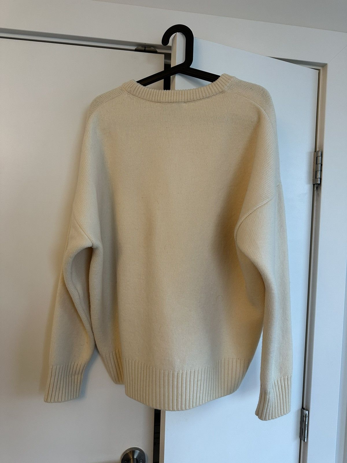 AMI WHITE WOOL AMI DE COEUR SWEATER Size US L / EU 52-54 / 3 - 2 Thumbnail