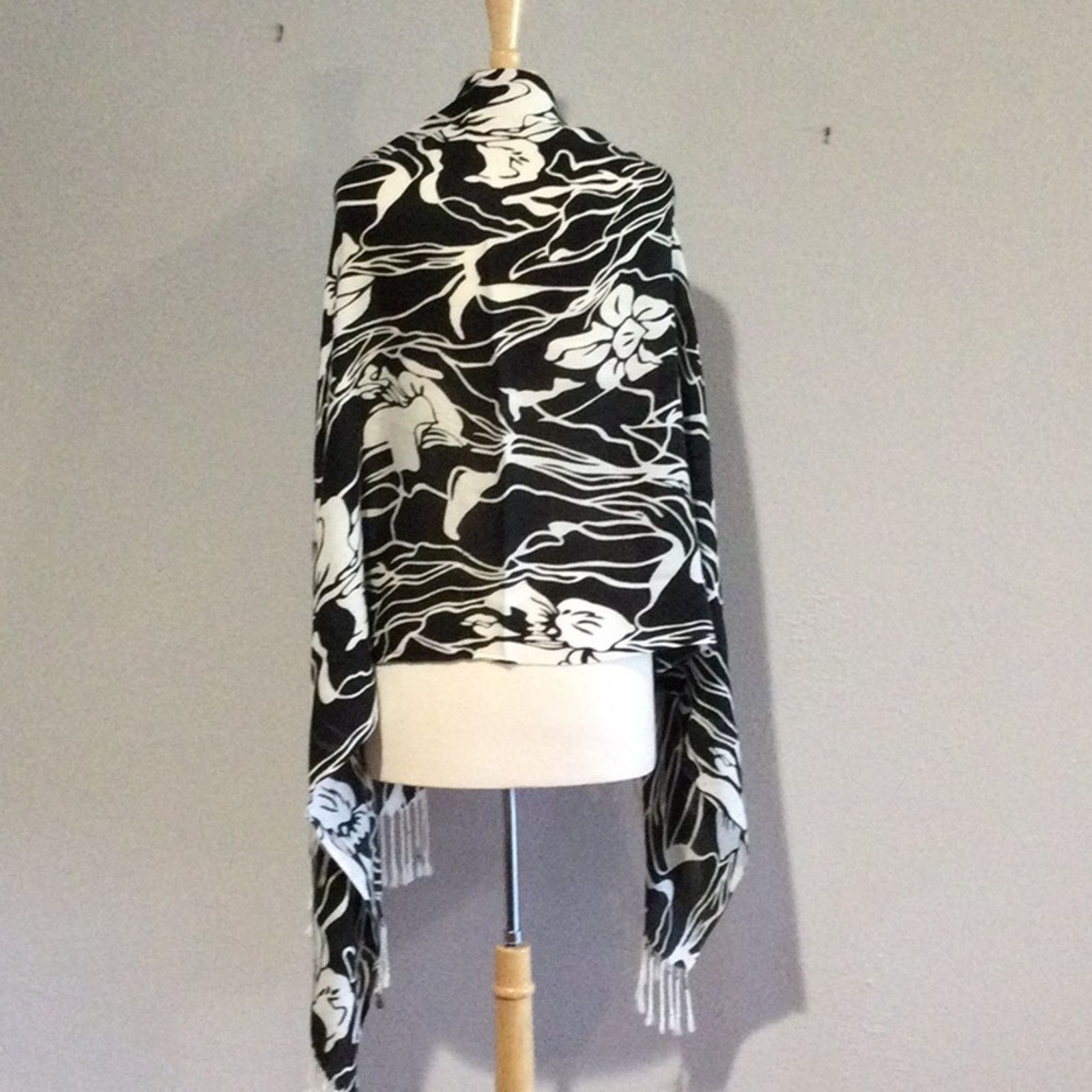 Other Black and White Floral Scarf Wrap w/ Fringe Trim Size ONE SIZE - 7 Thumbnail