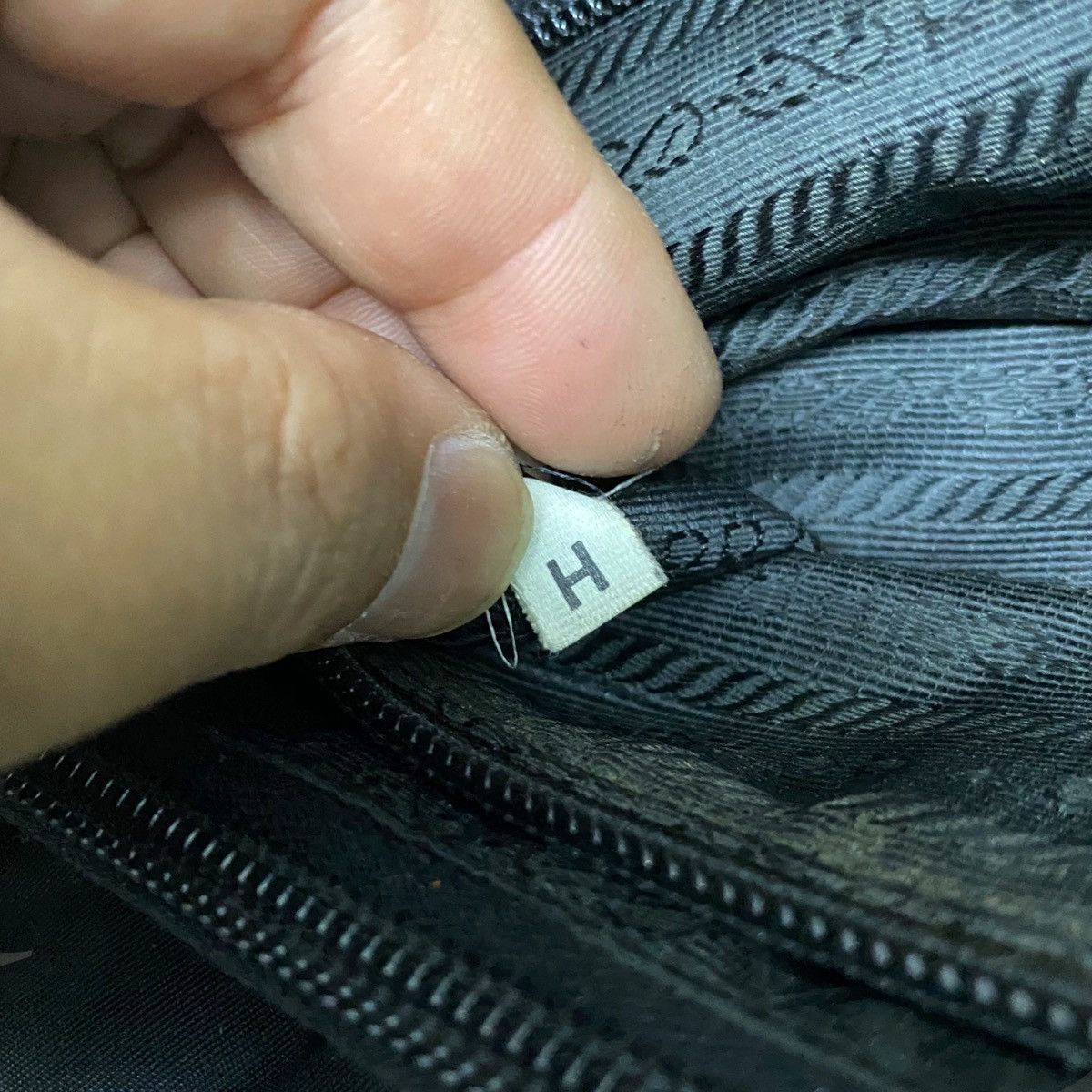 Prada ‼️LASTDROP‼️ AUTHENTIC PRADA MILANO NYLON CARRY HANDBAG Size ONE SIZE - 13 Thumbnail