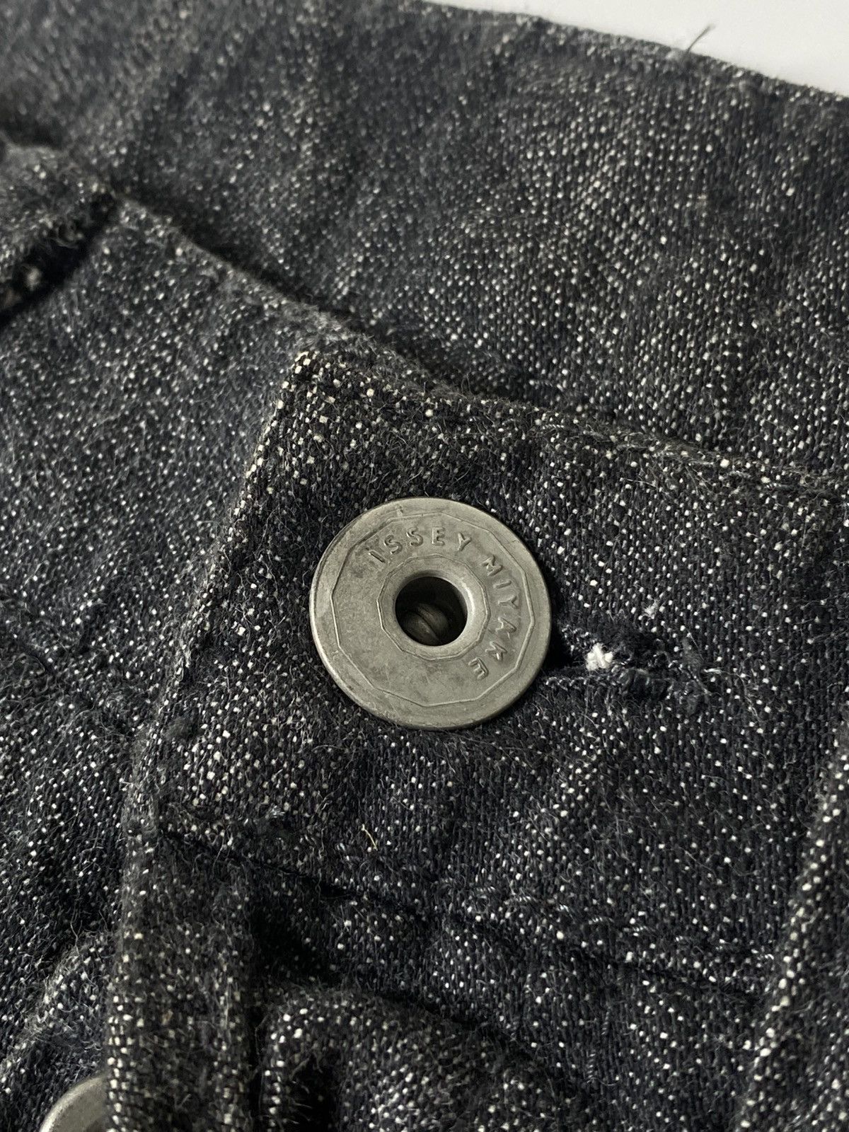 Issey Miyake SS11 ISSEY MIYAKE MEN APOC PAISLEY JACQUARD DONUT PATCHWORK Size US 32 / EU 48 - 10 Thumbnail