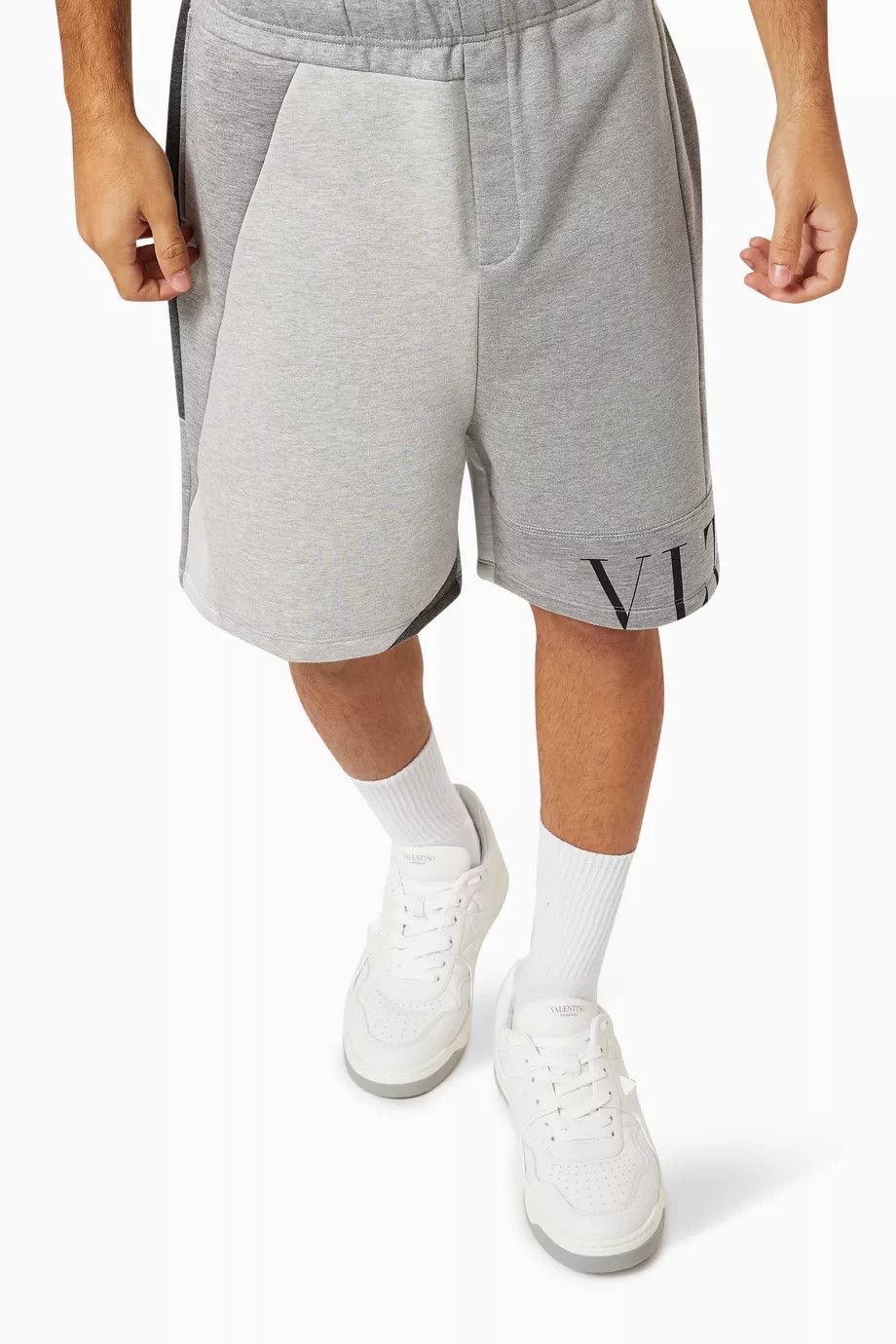 Valentino o1y0525 Logo Short in Gray Size US 30 / EU 46 - 2 Thumbnail