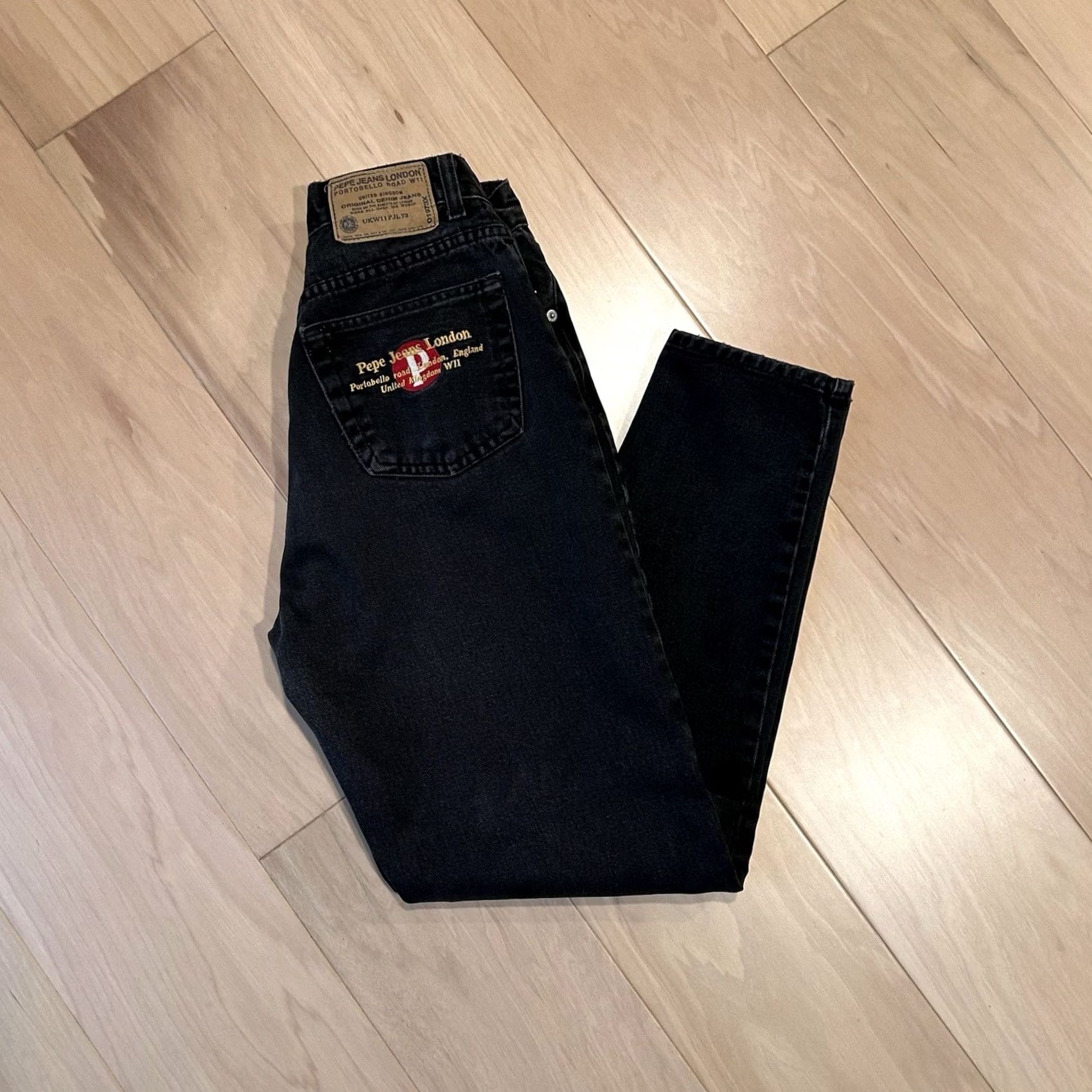 Vintage VINTAGE Pepe Jeans London Betty Jeans Women’s 26x30 Black Tapered Fit Distressed Size 26" / US 2 / IT 38 - 2 Thumbnail