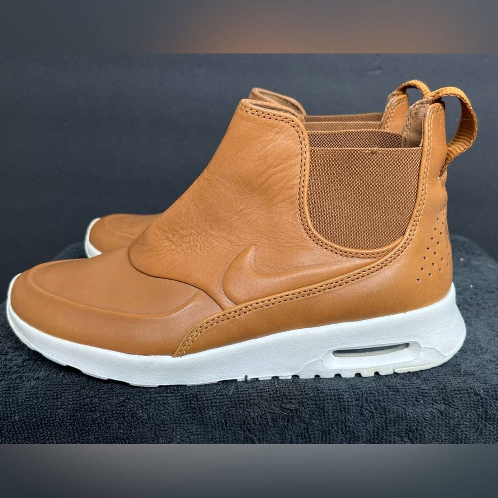 Nike Nike Air Max Thea Mid Ale Womens 7 Cognac Leather Sneaker Size US 7 / IT 37 - 1 Thumbnail