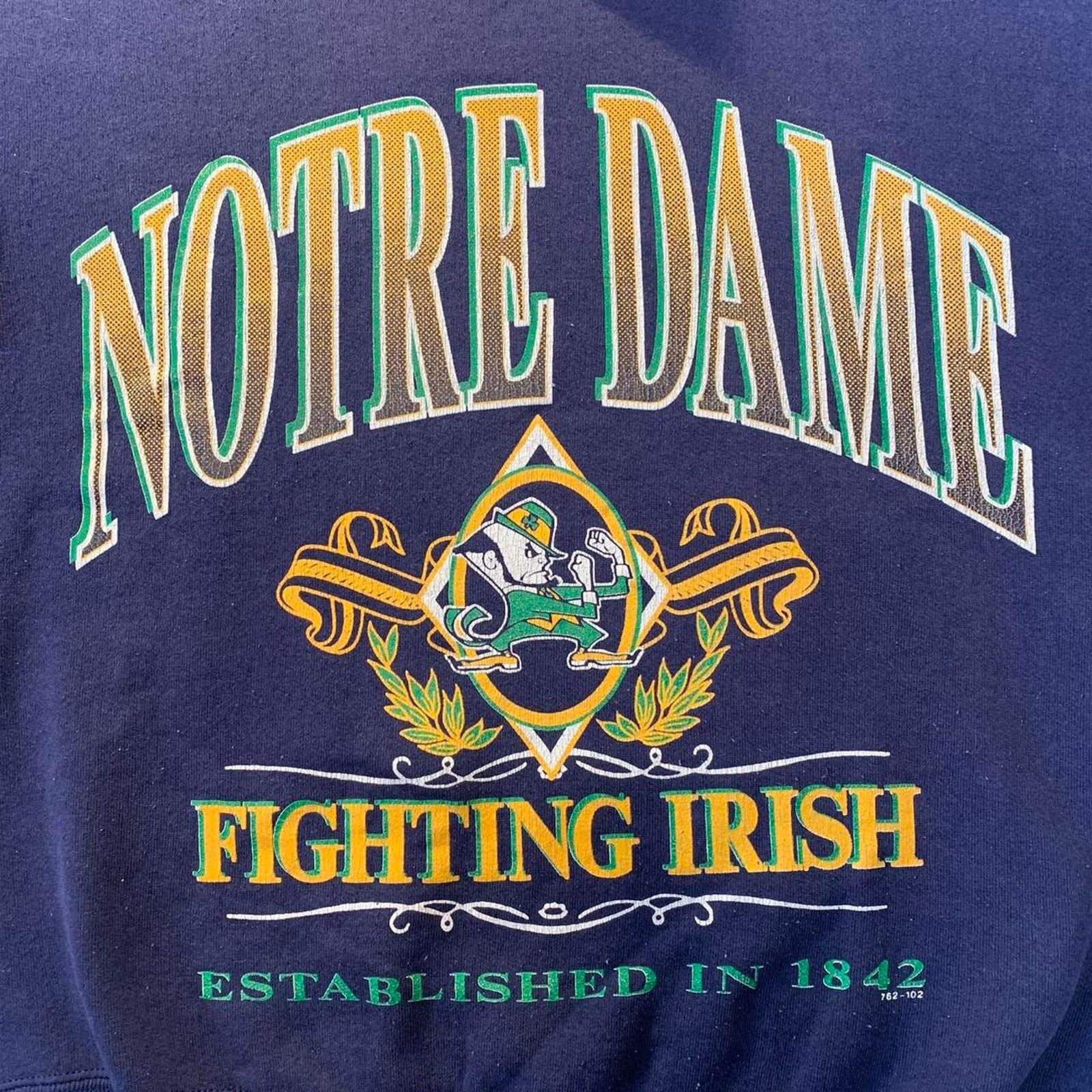 Vintage Vintage 90s Notre Dame Fighting Irish navy crewneck Size US M / EU 48-50 / 2 - 3 Thumbnail