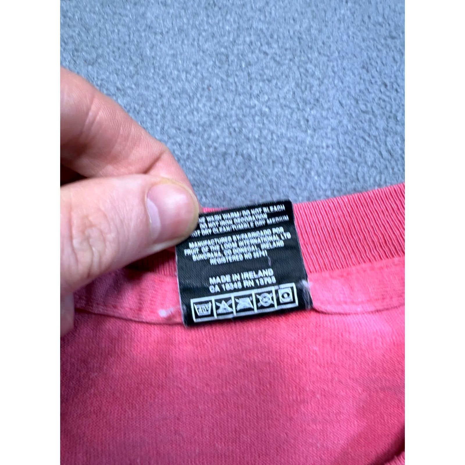 Vintage Rock design climb wear Stone Age Man Screem Stars Pink shirt mens size L Size US L / EU 52-54 / 3 - 5 Thumbnail
