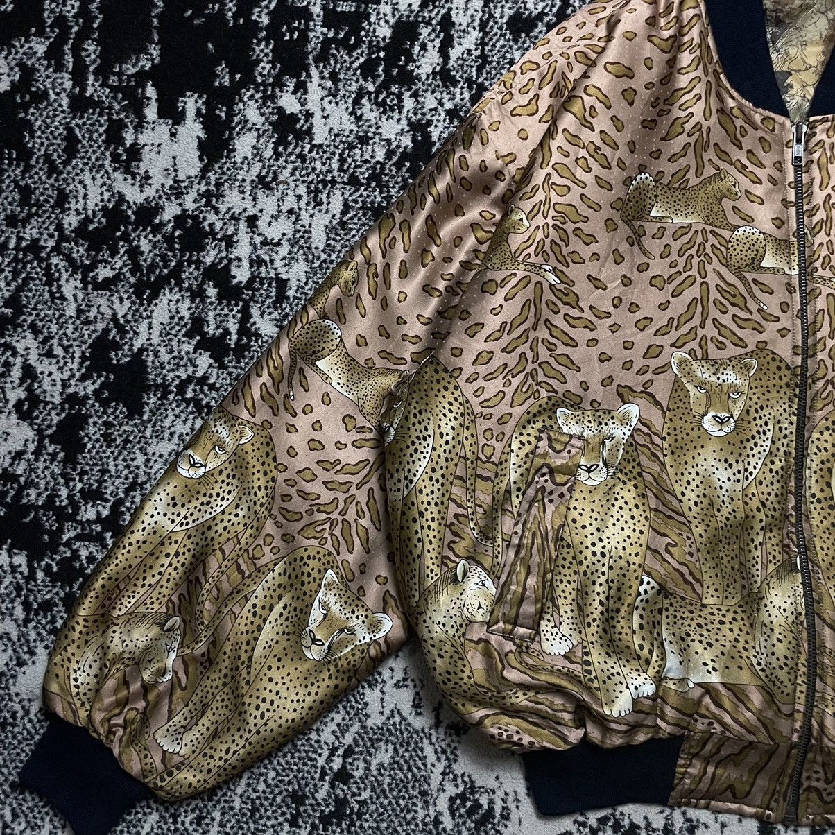 Vintage Vintage all over print leopard bomber jacket Size US L / EU 52-54 / 3 - 6 Thumbnail