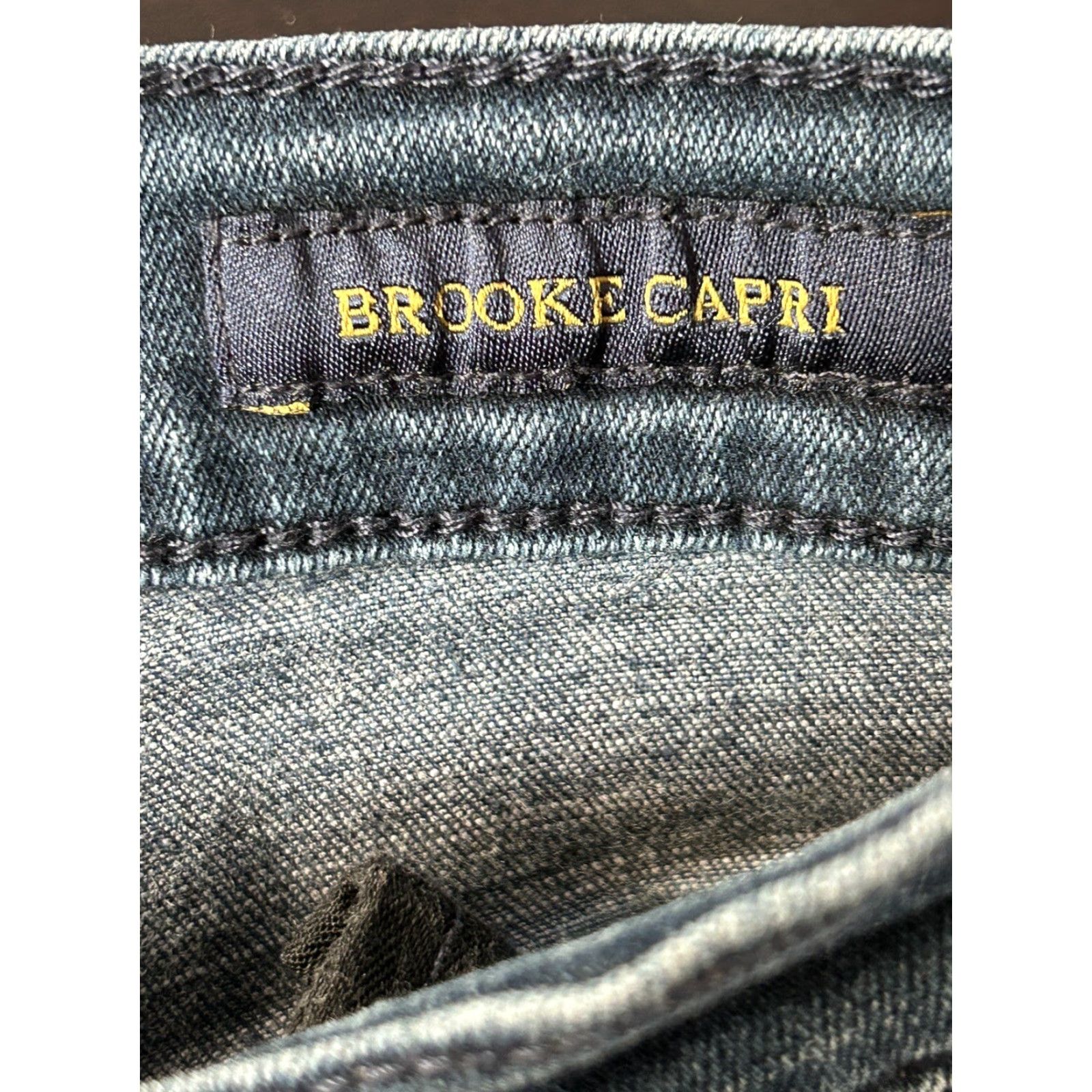 Lucky Brand Lucky Brand Brooke Capri Jeans Womens Regular Size 0/25 Blue Denim 5-Pocket Design Distressed Logo Size 25" / US 0 / IT 36 - 7 Thumbnail