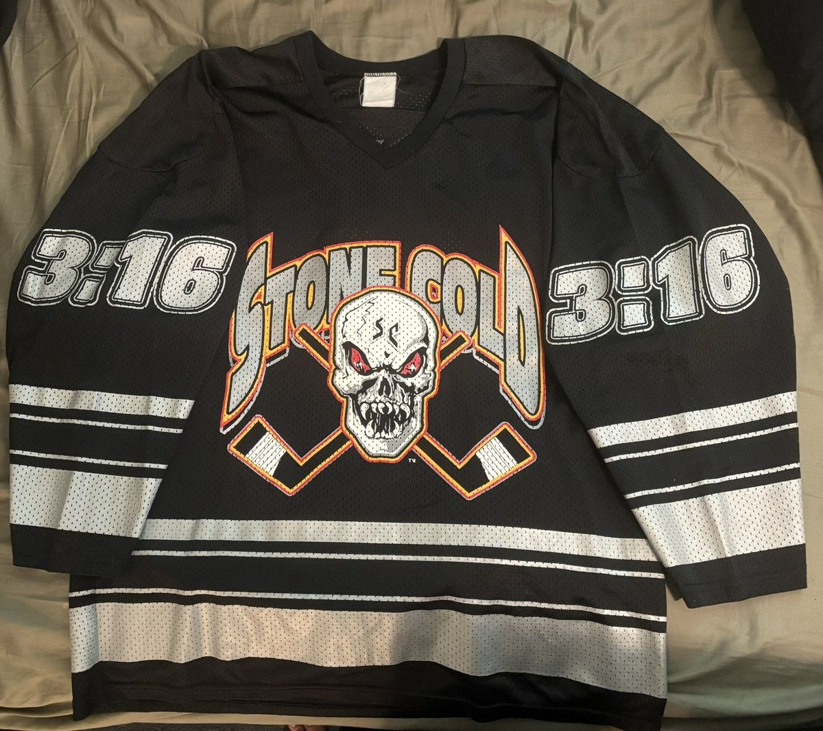 WWE Stone Cold Hockey Jersey Size US XL / EU 56 / 4 - 1 Thumbnail