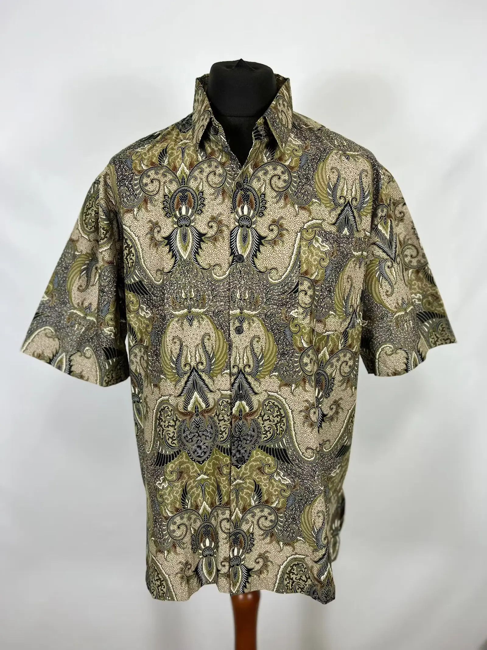 Vintage Vintage Crazy Hawaiian shirt Size US XL / EU 56 / 4 - 1 Thumbnail