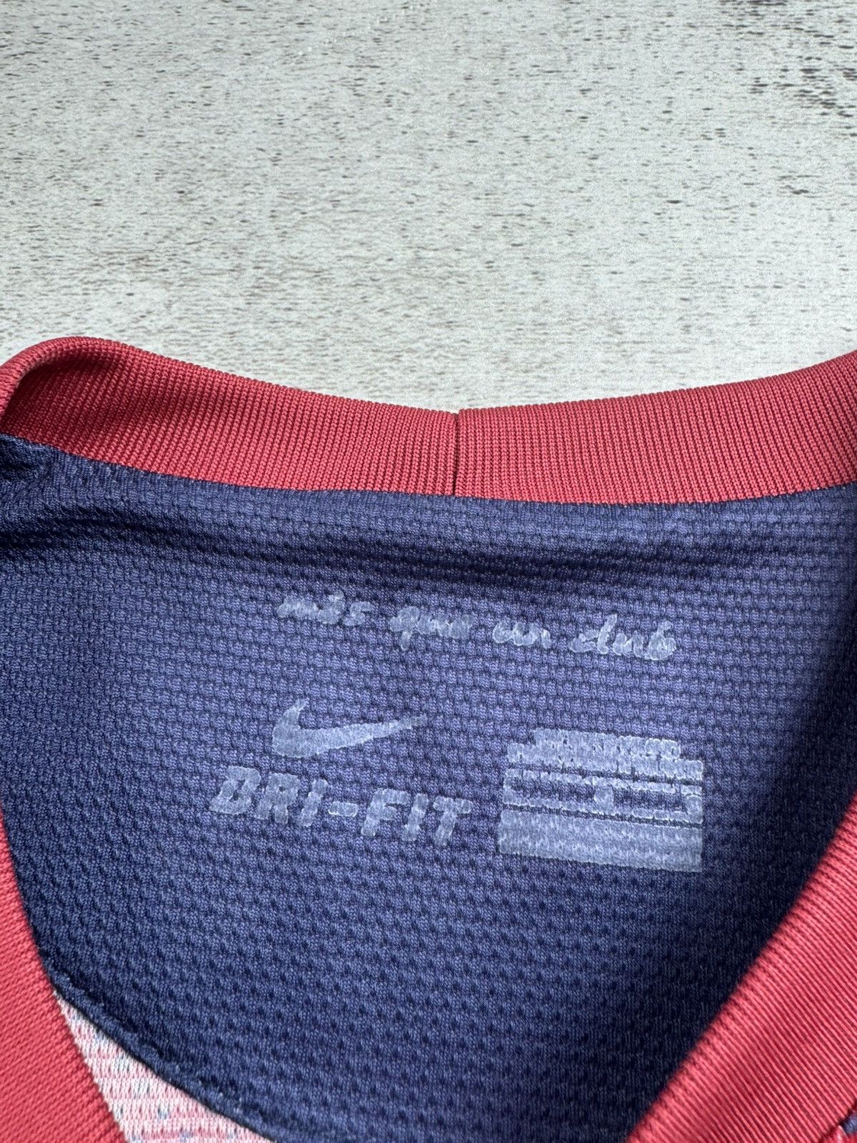 Nike BARCELONA FC 2012 2013 Home Vintage Nike Soccer Football Football Shirt Jersey Size US L / EU 52-54 / 3 - 11 Thumbnail