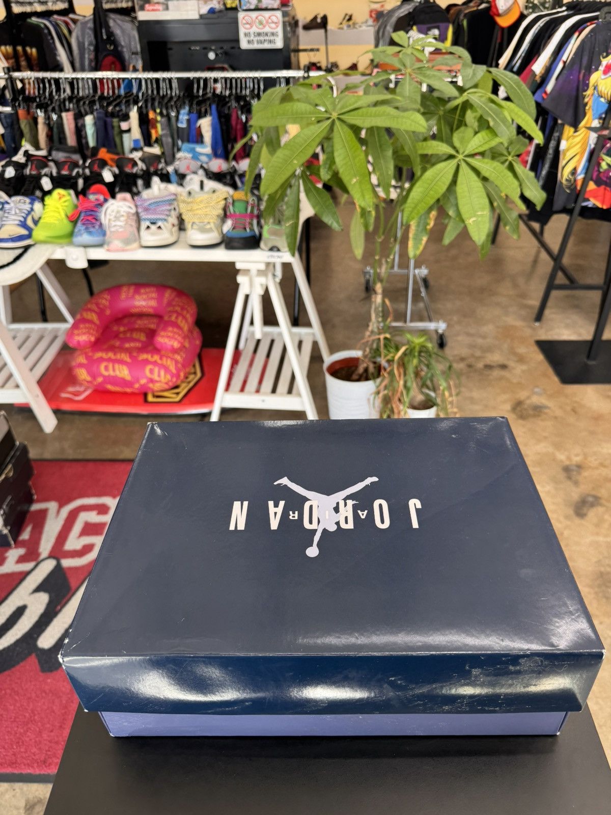 Jordan Brand Air Jordan 11 Low Diffused Blue Size 7 (2024) Size US 7 / EU 40 - 15 Thumbnail