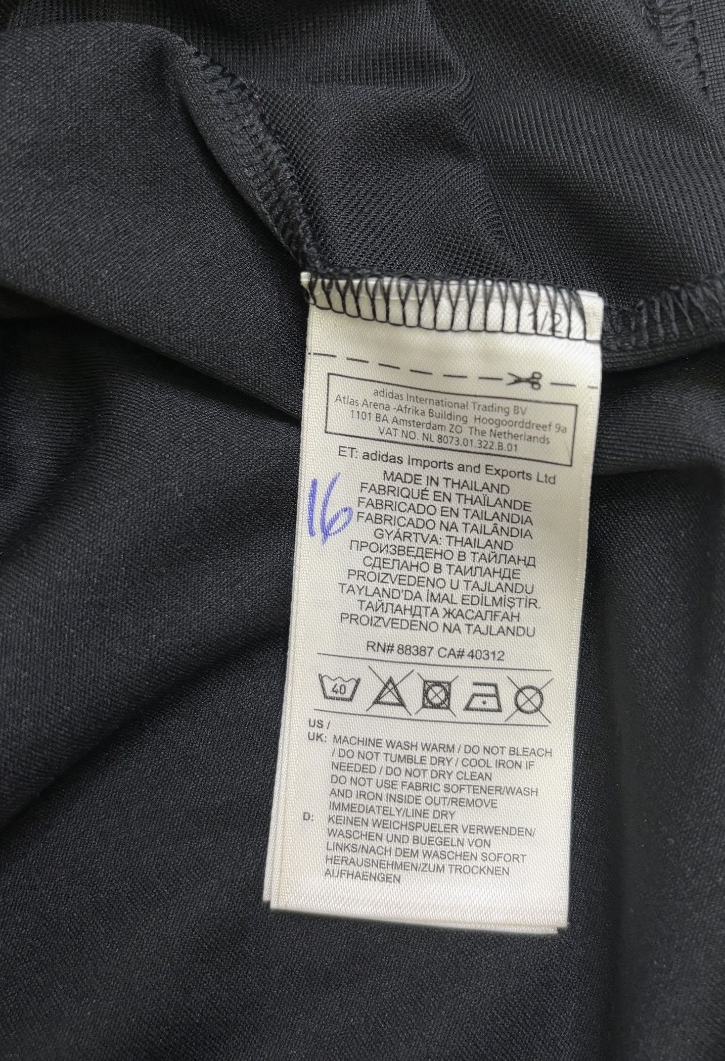 Adidas Sweden 2017/2018 Adidas Referee Shirt Size M Size US M / EU 48-50 / 2 - 15 Thumbnail