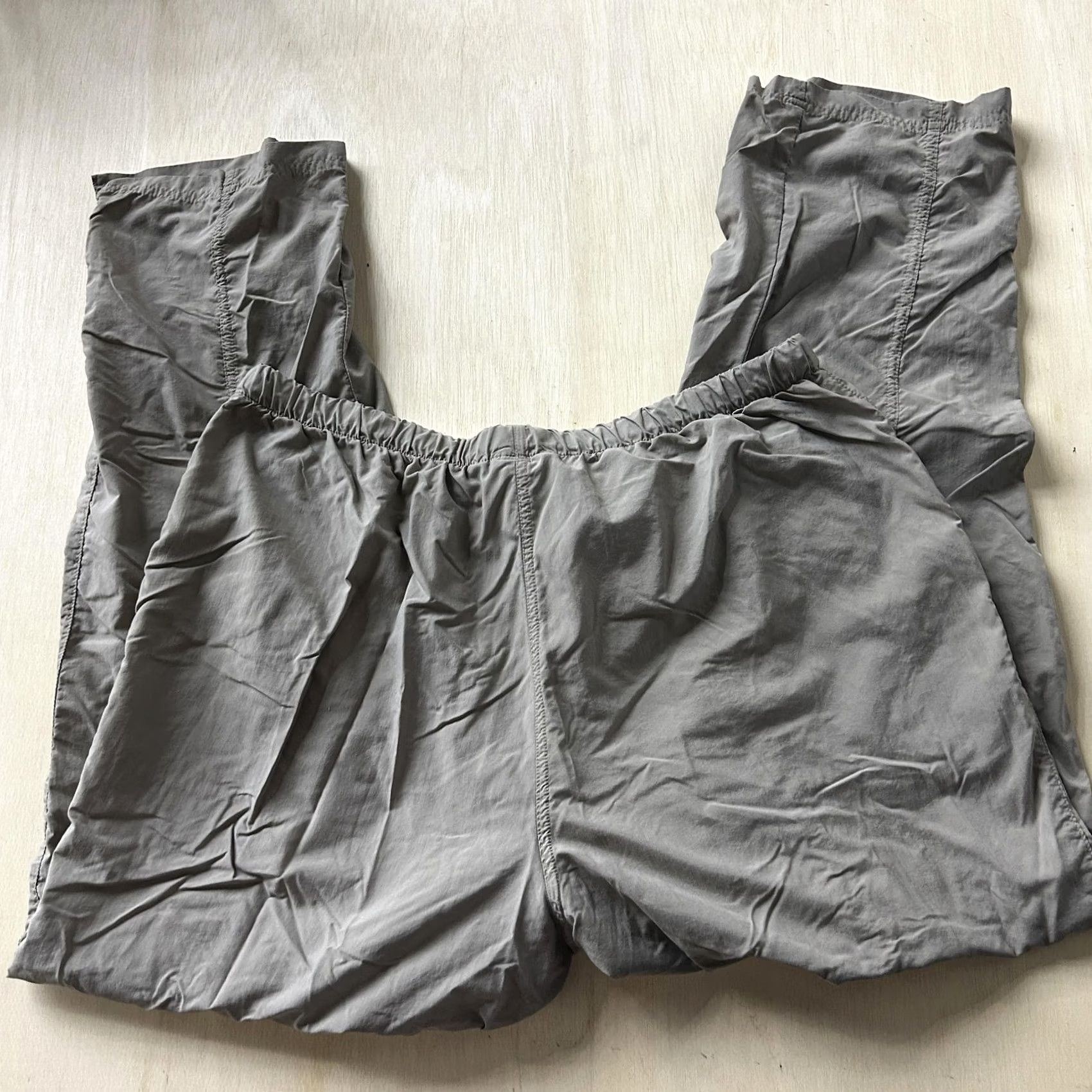 Vintage L.L.Bean Pants Womens XL Beige Nylon Elastic Waist Lightweight Travel Khakis Size 40" / US 18 - 3 Thumbnail