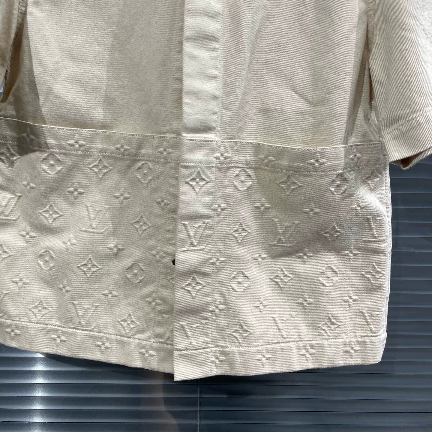 Louis Vuitton Louis Vuitton 23ss Embossed Denim Short Jacket S New Size US S / EU 44-46 / 1 - 5 Thumbnail