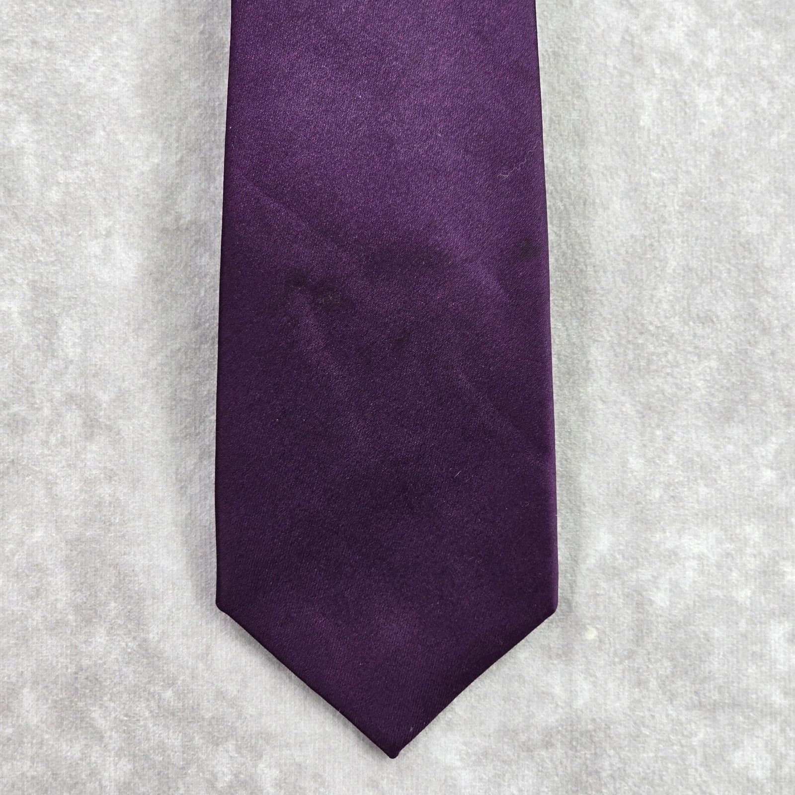 Croft & Barrow Croft & Barrow Solid Purple Polyester Men's Neck Tie Size 30 - 1 Thumbnail