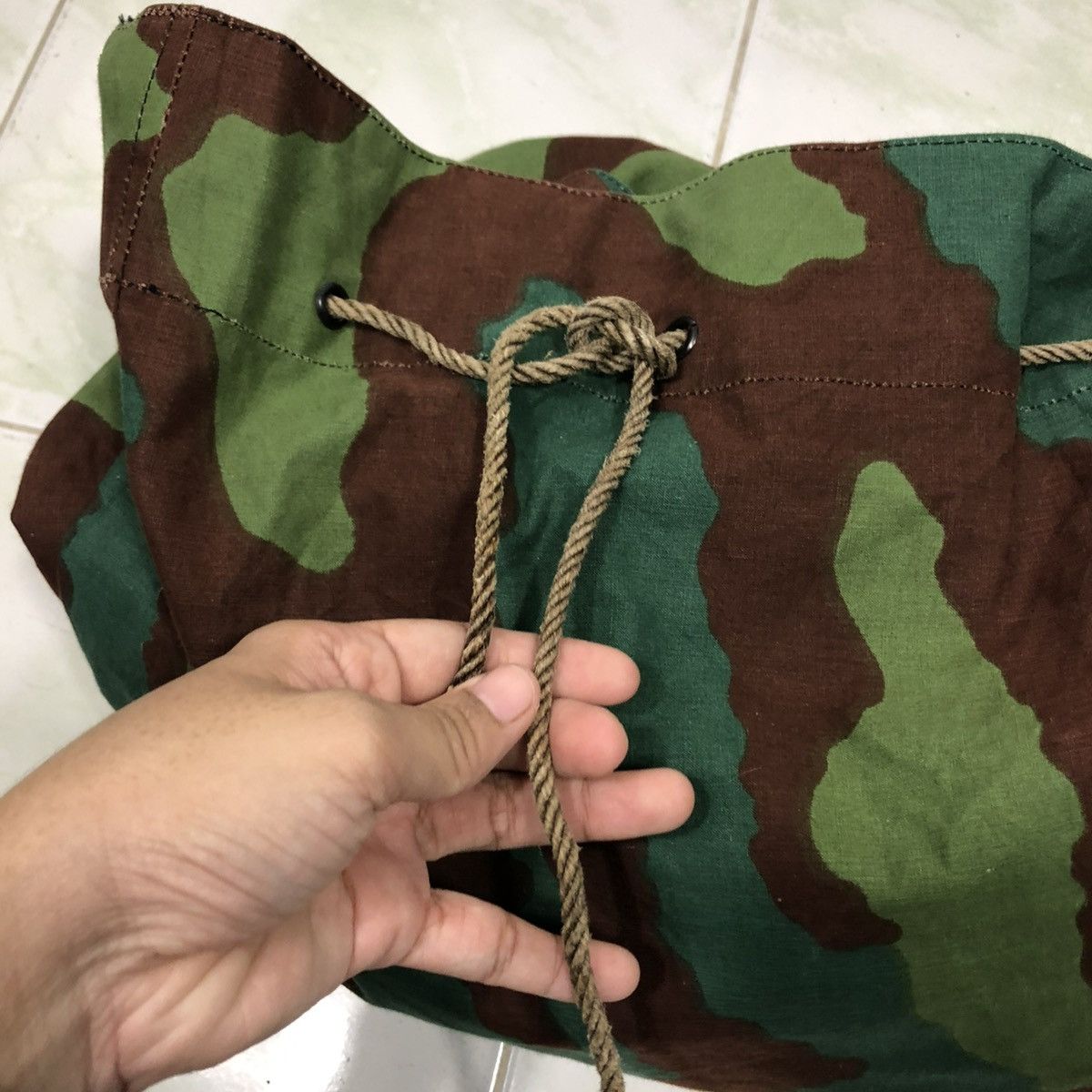 Vintage 🔥VINTAGE 60s MILITARY BAG CAMOUFLAGE DUCK CANVAS CHORE WEAR Size ONE SIZE - 16 Thumbnail