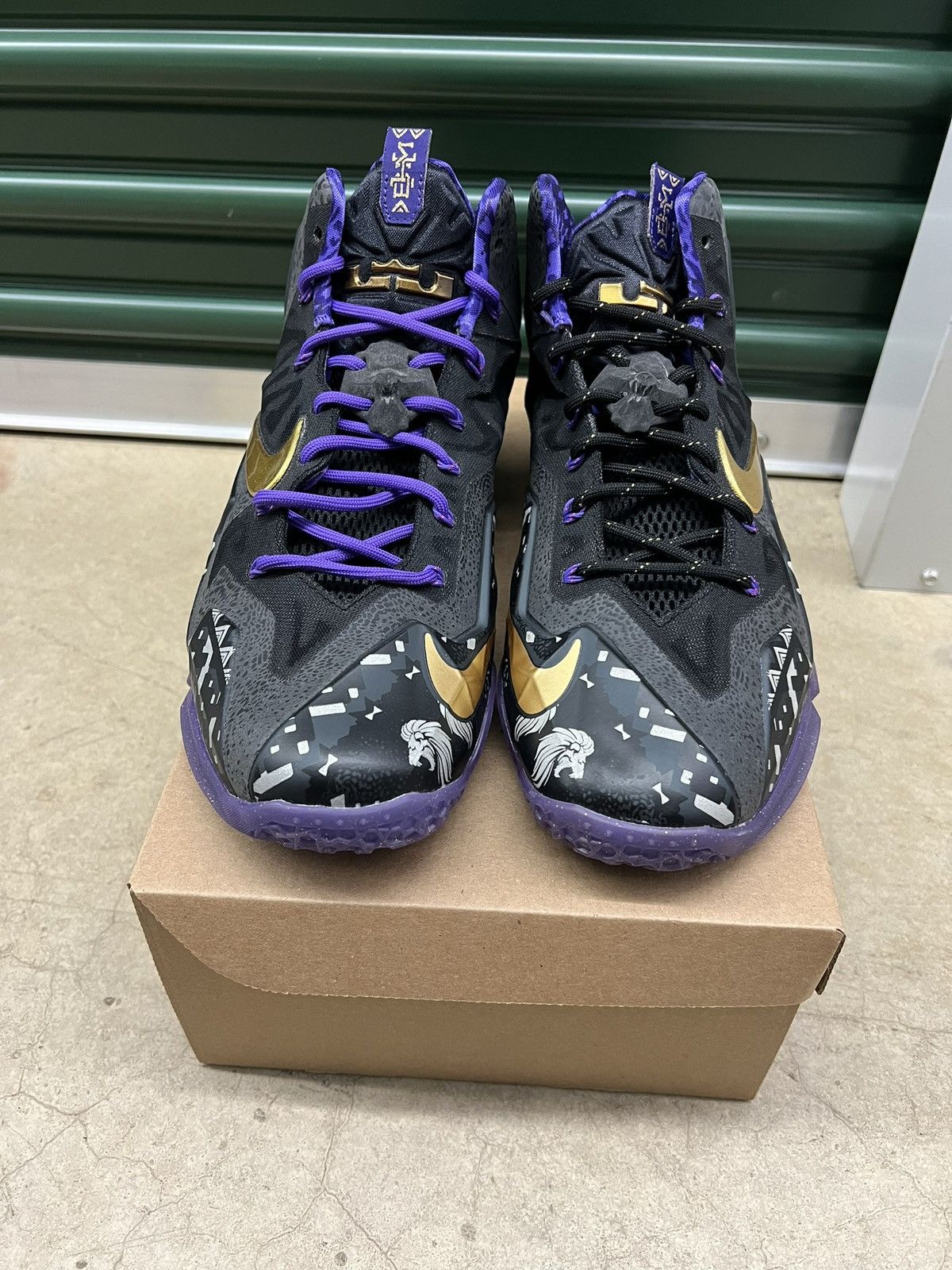 Nike Nike Lebron 11 BHM Size 11 Size US 11 / EU 44 - 4 Thumbnail