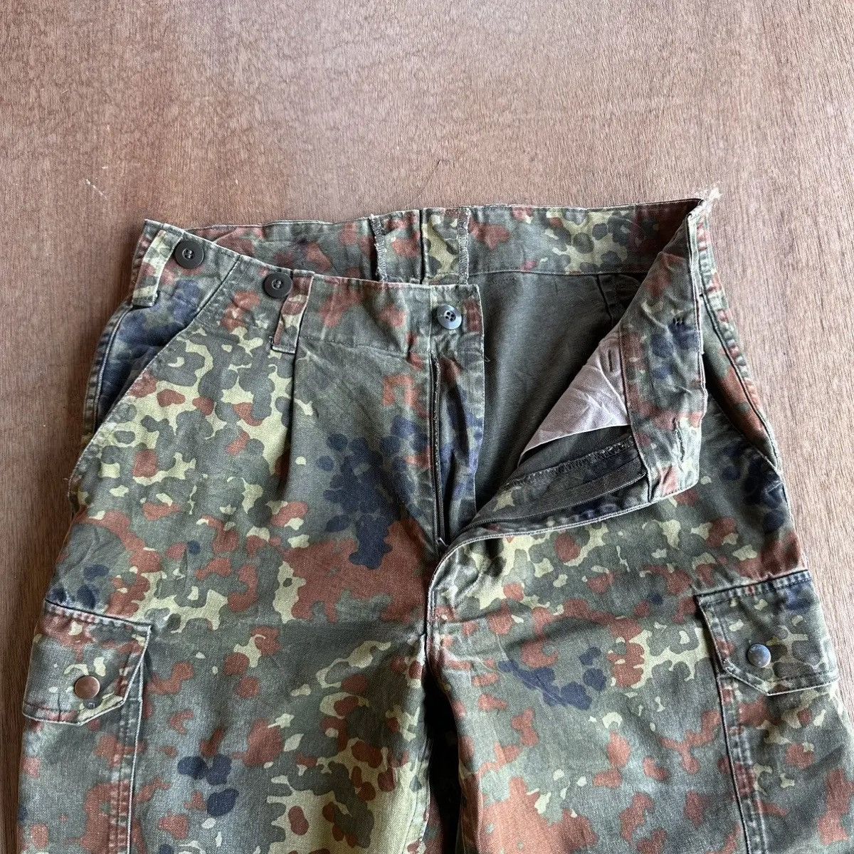 GmbH 90’s Vintage H.WINNEN GMBH German Military Camo Ankle Pants Size US 29 - 6 Thumbnail