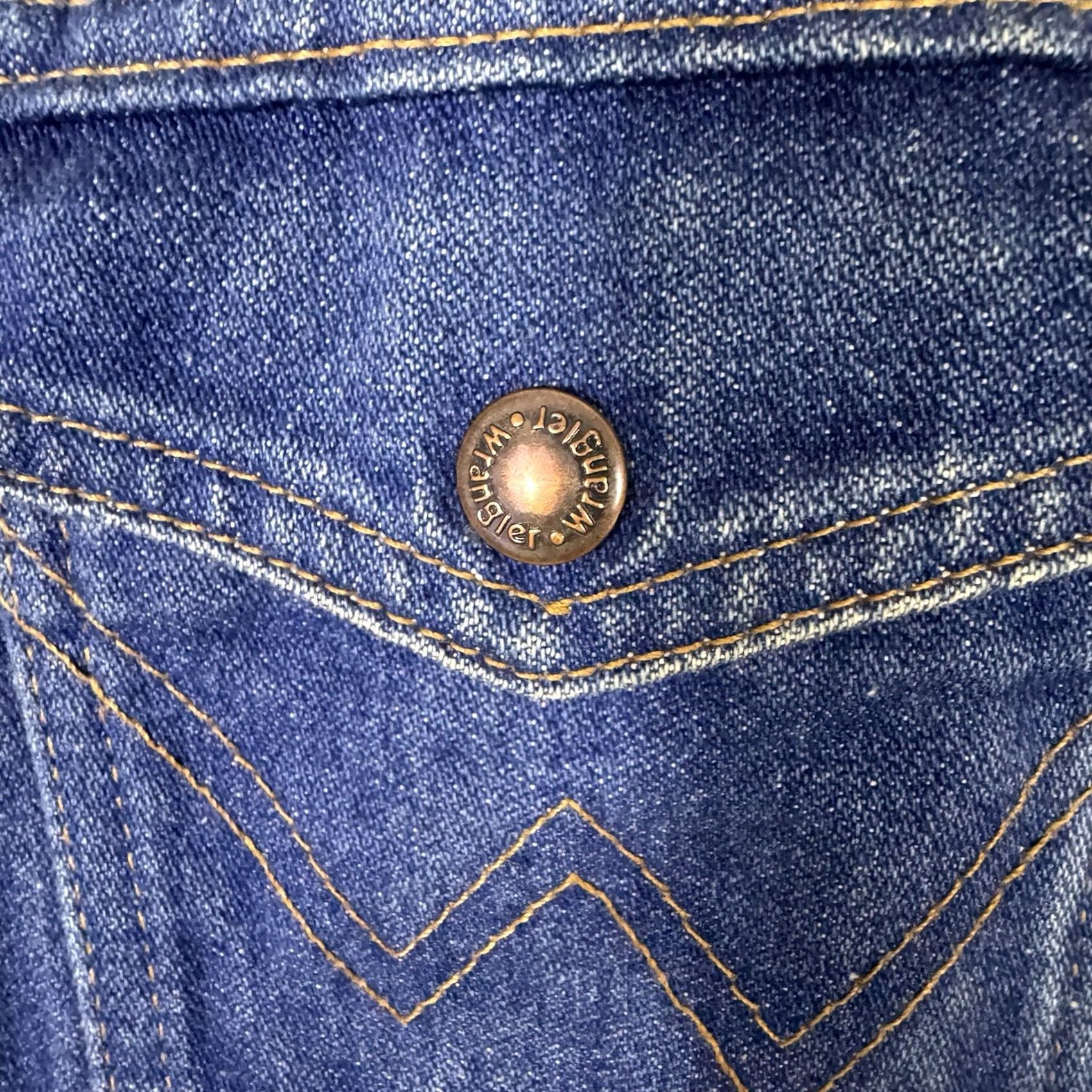 Wrangler VINTAGE Wrangler Denim Jacket Mens 46L Trucker Corduroy Blanket Lined USA Made Denim Jacket Mens 46L Blue Cowboy Western Jacket Mens Size US S / EU 44-46 / 1 - 4 Thumbnail