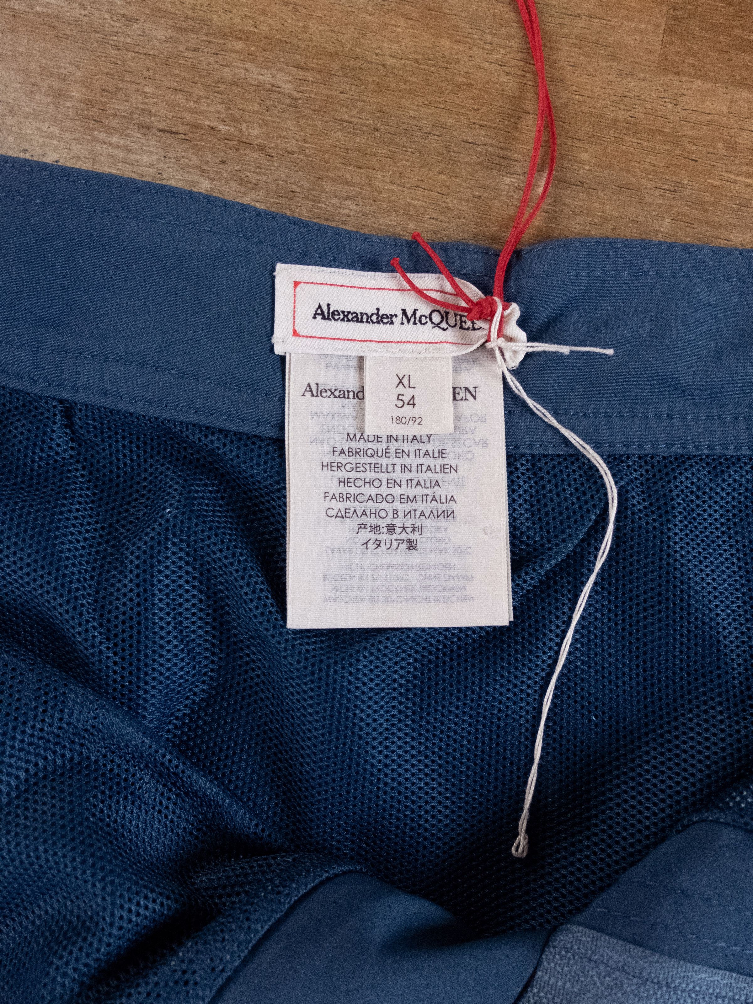 Alexander McQueen ALEXANDER MCQUEEN blue gothic A logo swim shorts XL q Size US 38 / EU 54 - 5 Thumbnail