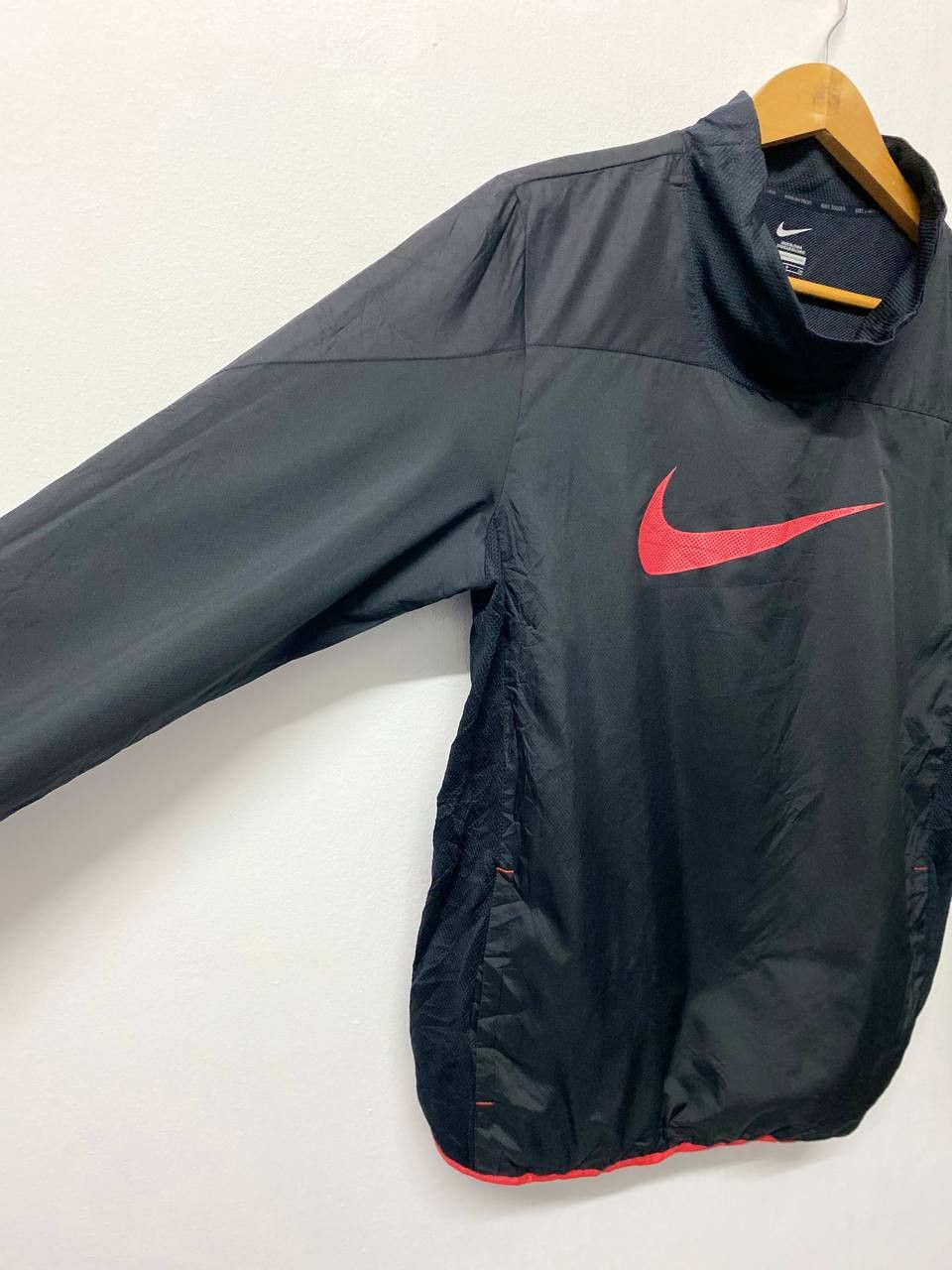 Nike nike mercurial big swoosh nylon turtle neck sweater Size US S / EU 44-46 / 1 - 5 Thumbnail