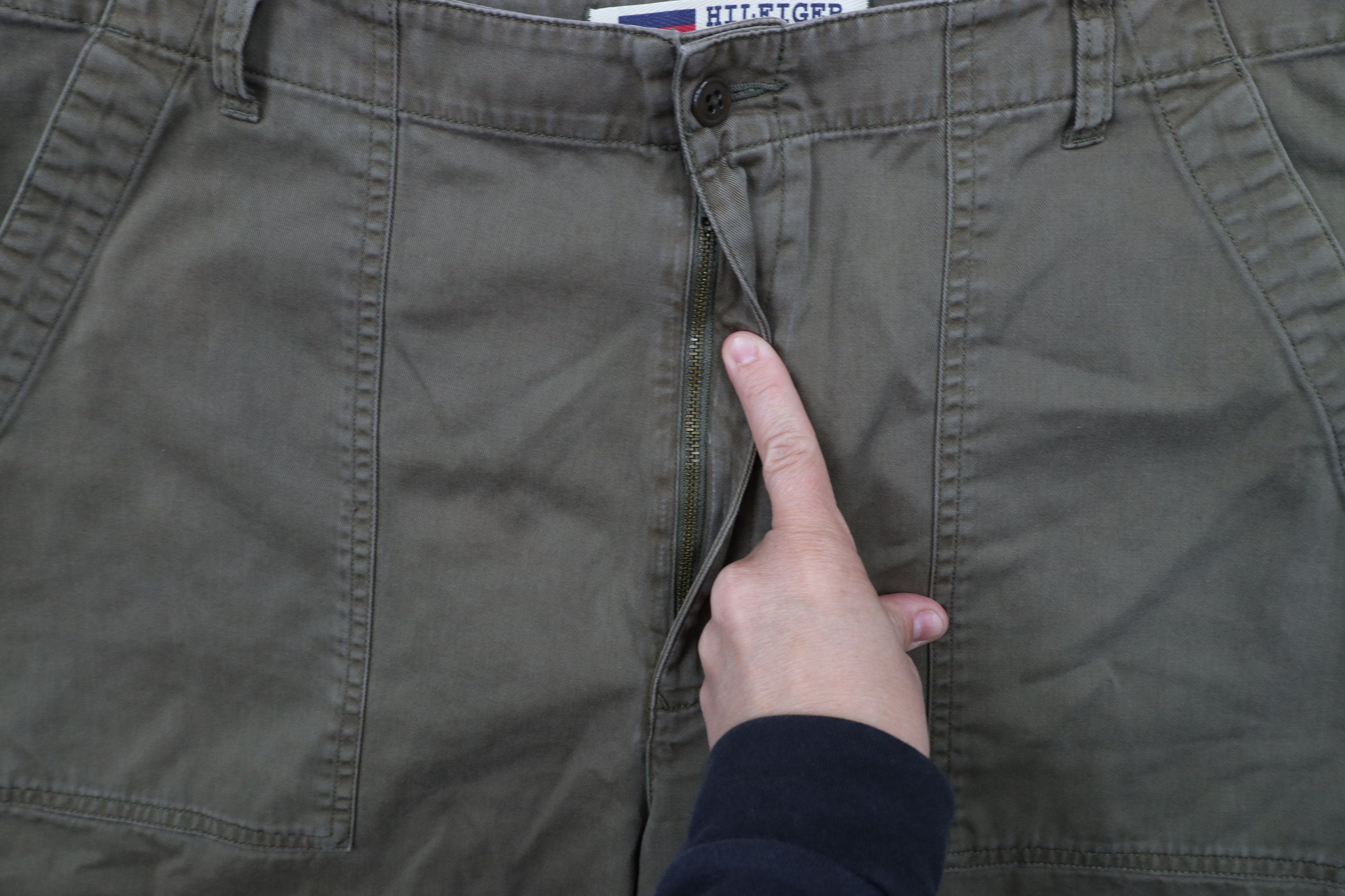 Tommy Hilfiger × Vintage Vintage 90s Tommy Hilfiger Surplus Shorts Drab Green Size US 36 / EU 52 - 5 Thumbnail