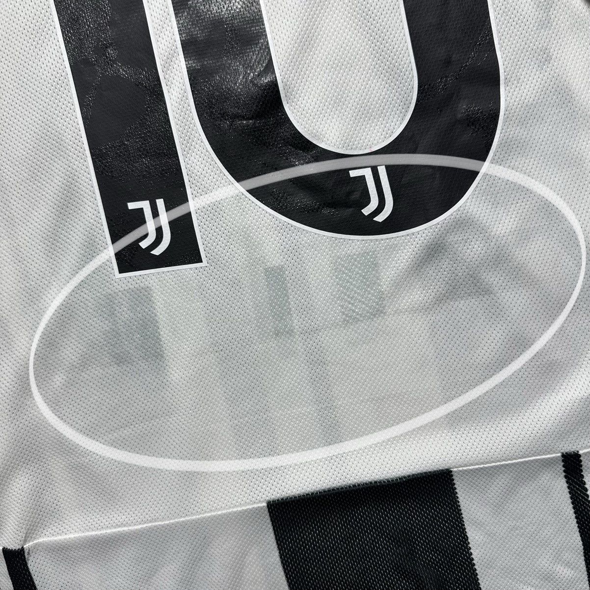 Adidas JUVENTUS ADIDAS 2025/2026 FOOTBALL HOME JERSEY #10 YILDIZ Size US S / EU 44-46 / 1 - 10 Thumbnail