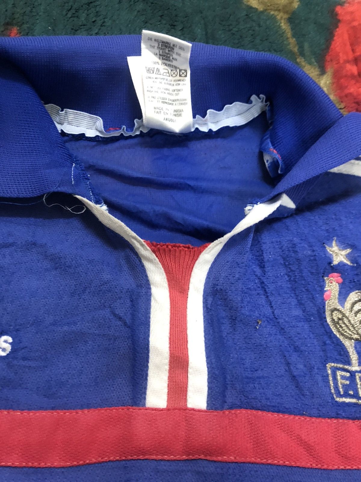 Adidas HOME FRANCE JERSEY ZIDANE NO 10 SIZE L 1999-2002 Size US L / EU 52-54 / 3 - 17 Thumbnail