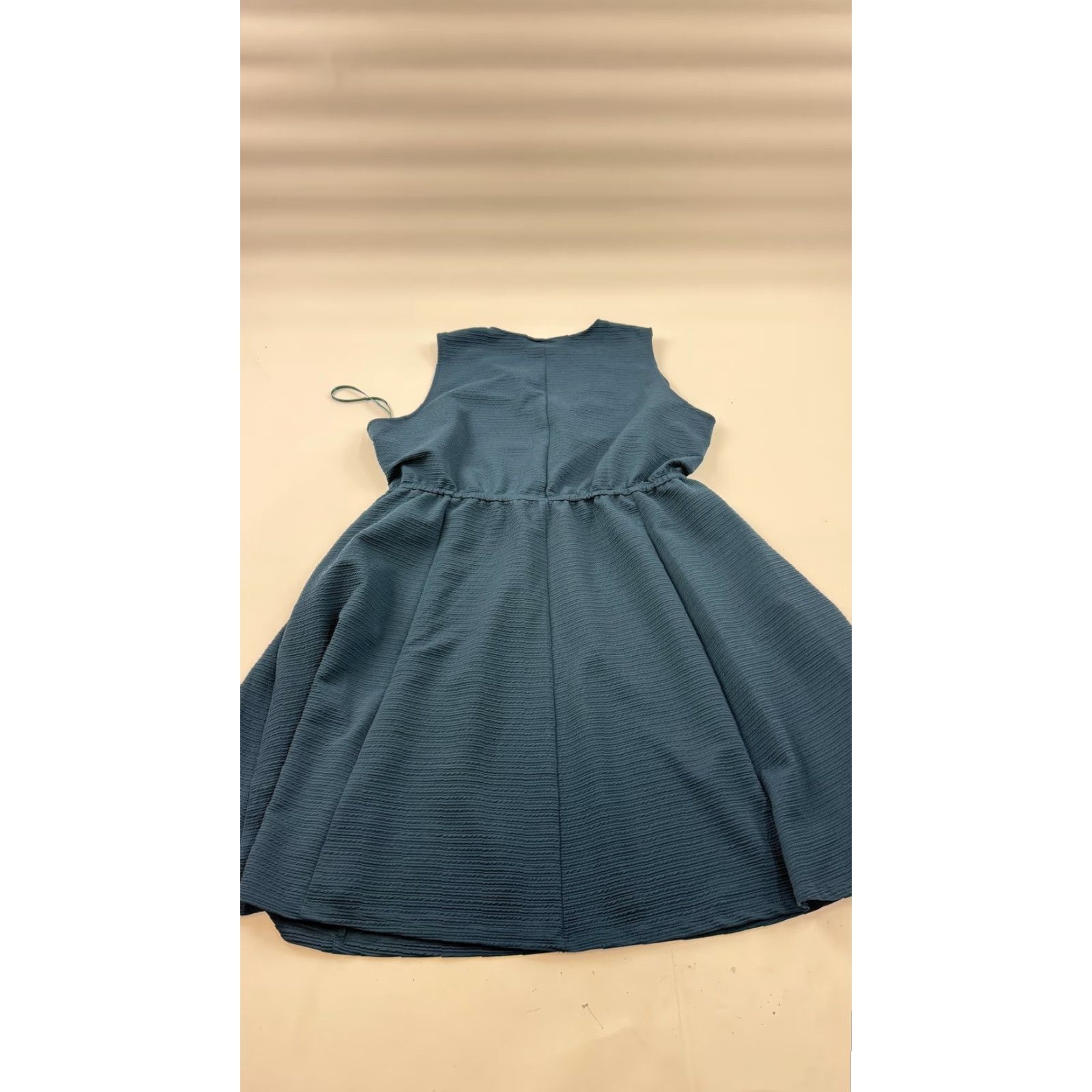 Vintage Lane Bryant Dress Womens 4X Blue Textured Knit Sleeveless Fit & Flare Knee Length V-Neck Solid Plus Size 26/28 Size XXL / US 16-18 / IT 52-54 - 6 Thumbnail