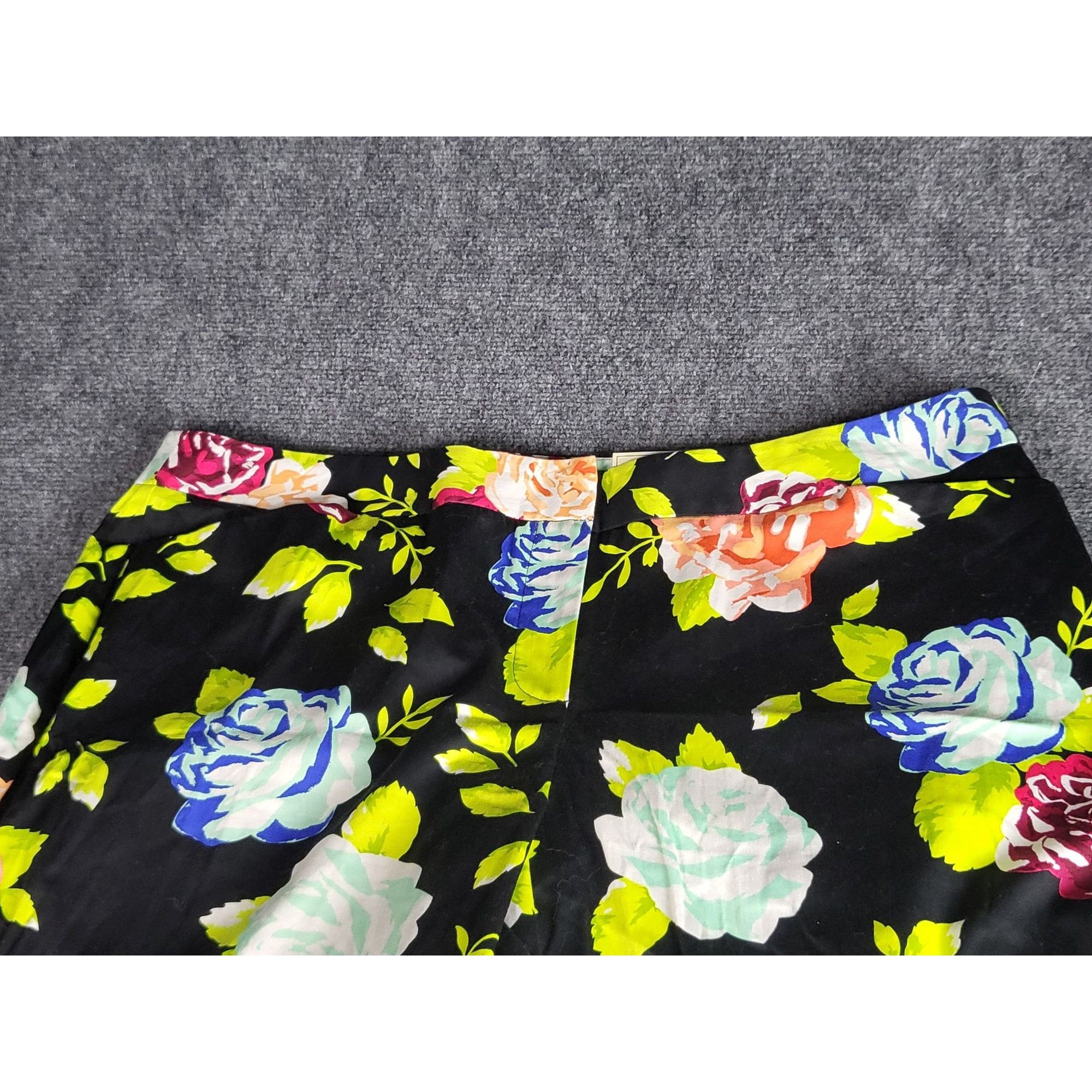 Other Cato Contemporary Low Rise Capri Pants Women Sz 20W Floral M Size 42" / US 20 - 2 Thumbnail